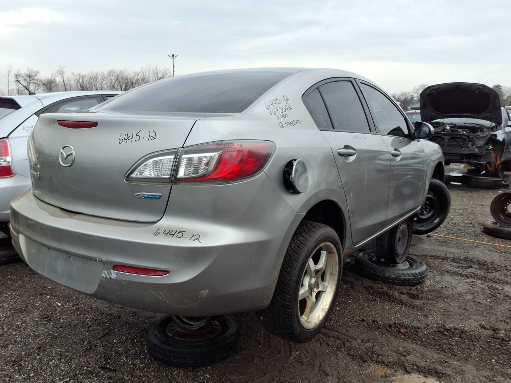 MAZDA MAZDA3 2012