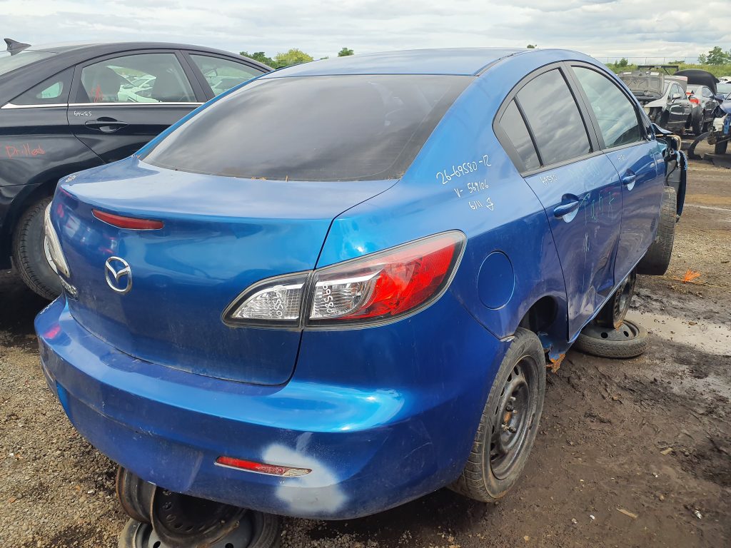 MAZDA MAZDA3 2012