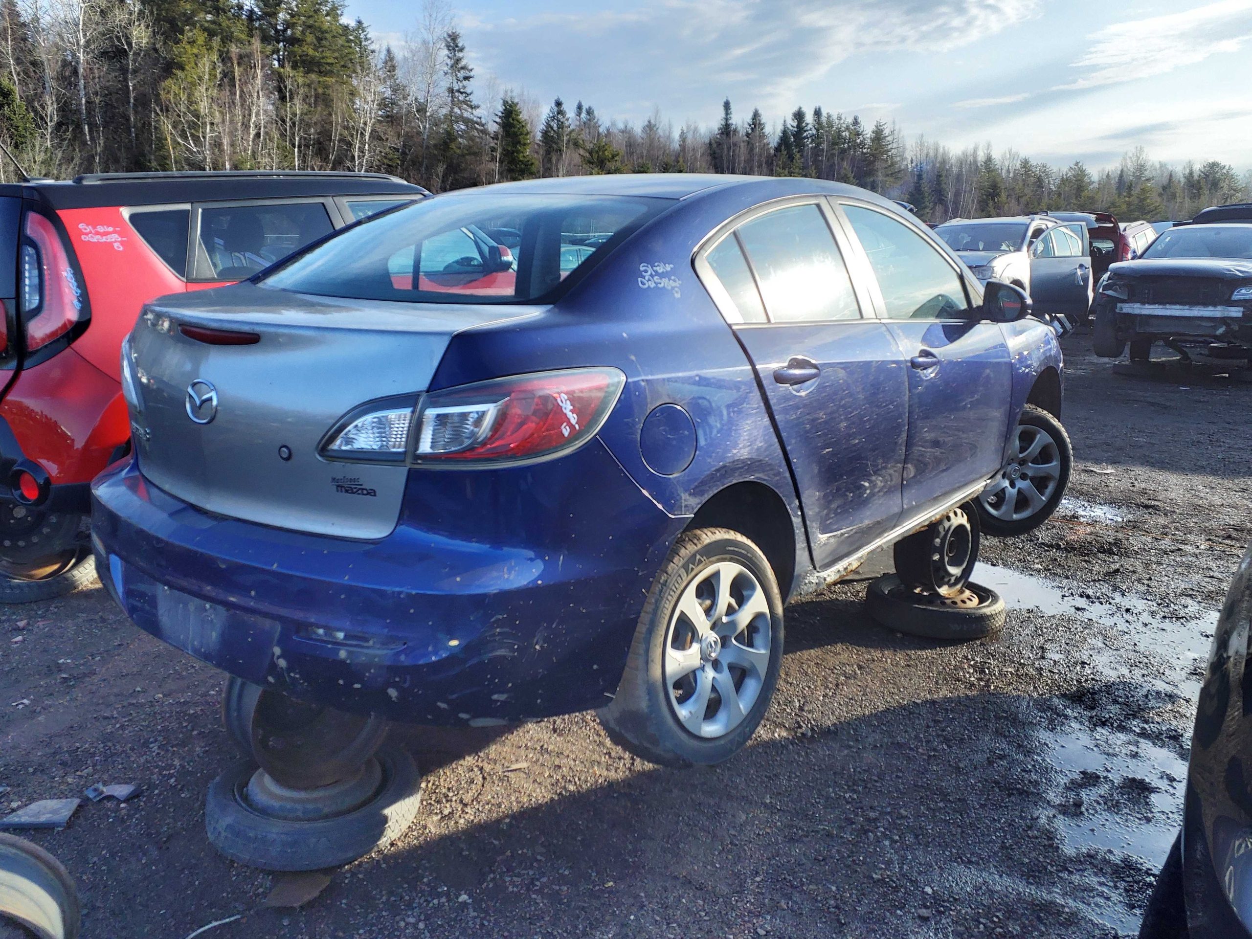 MAZDA MAZDA3 2012