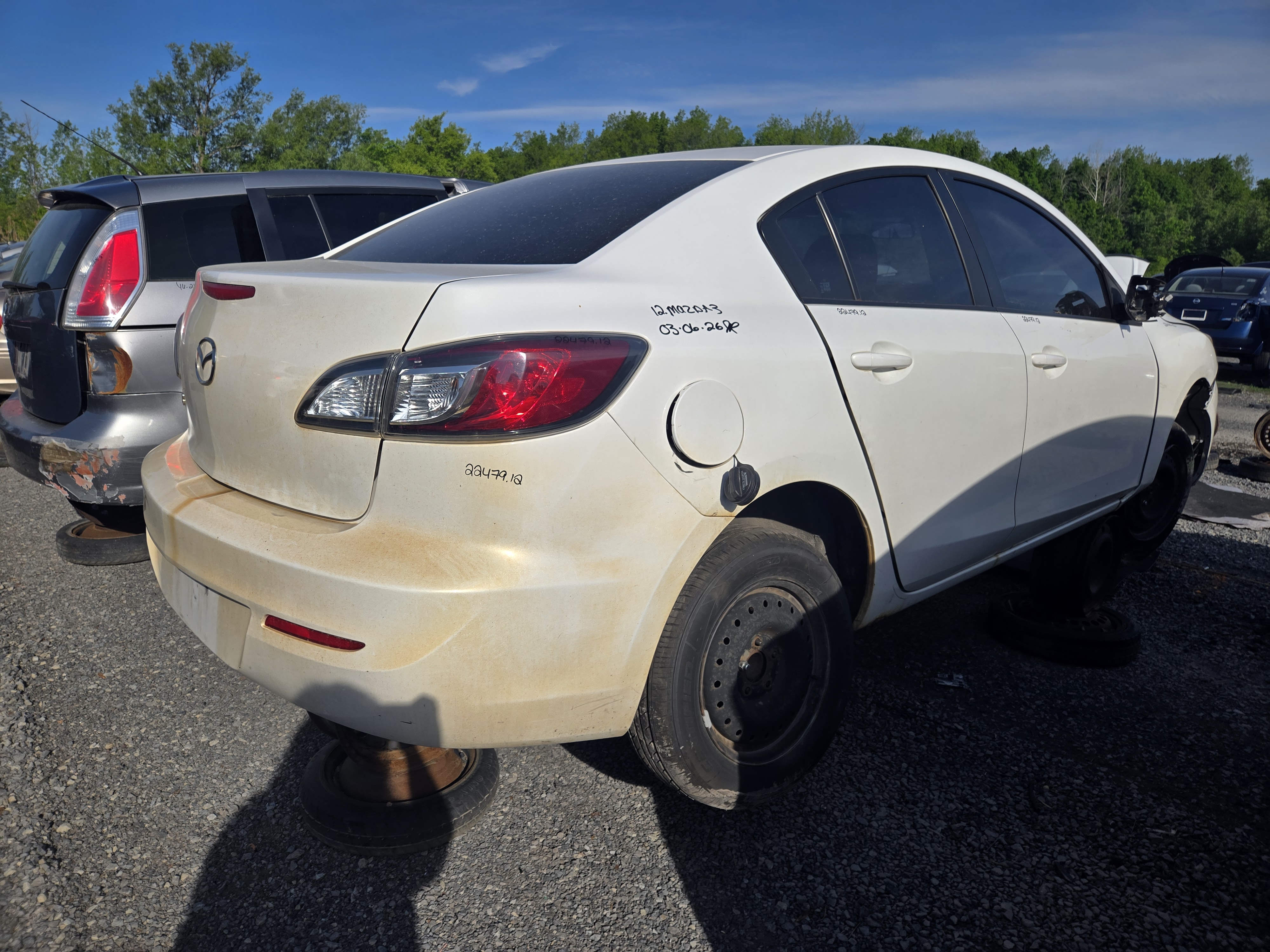 MAZDA MAZDA3 2012