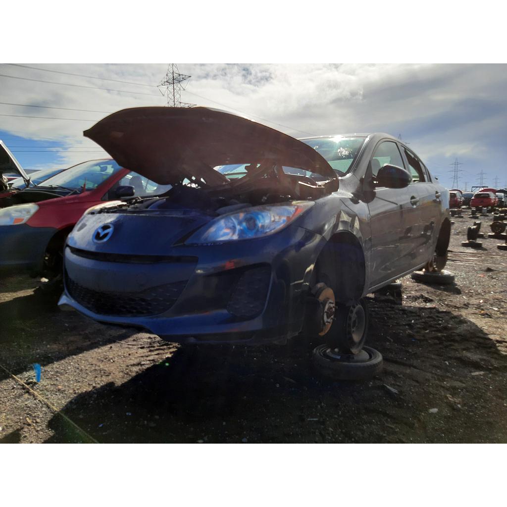 MAZDA MAZDA3 2013