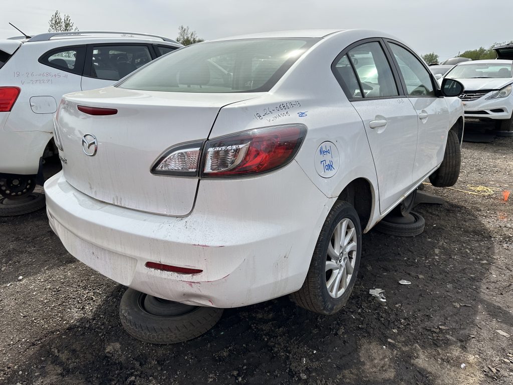 MAZDA MAZDA3 2013