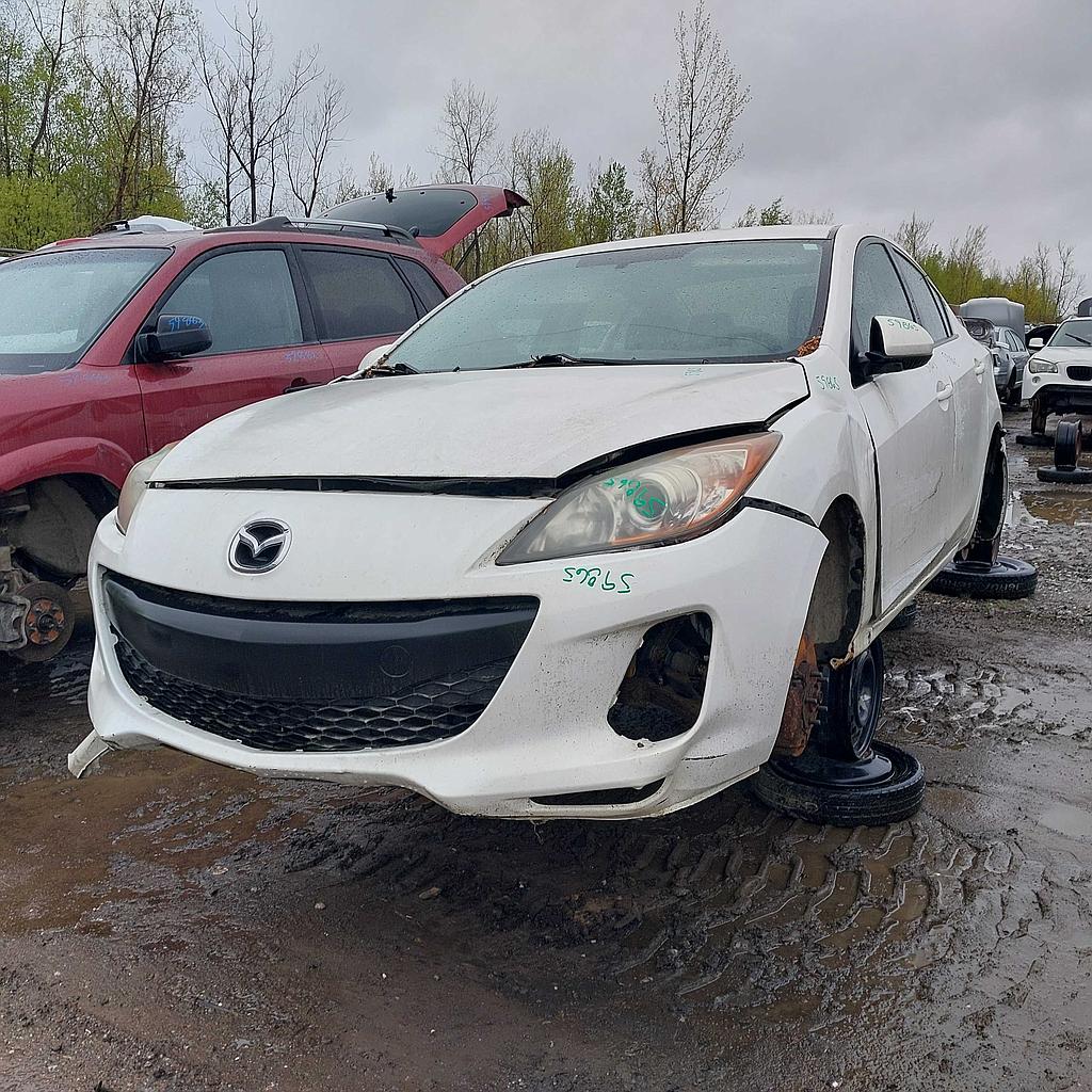 MAZDA MAZDA3 2013