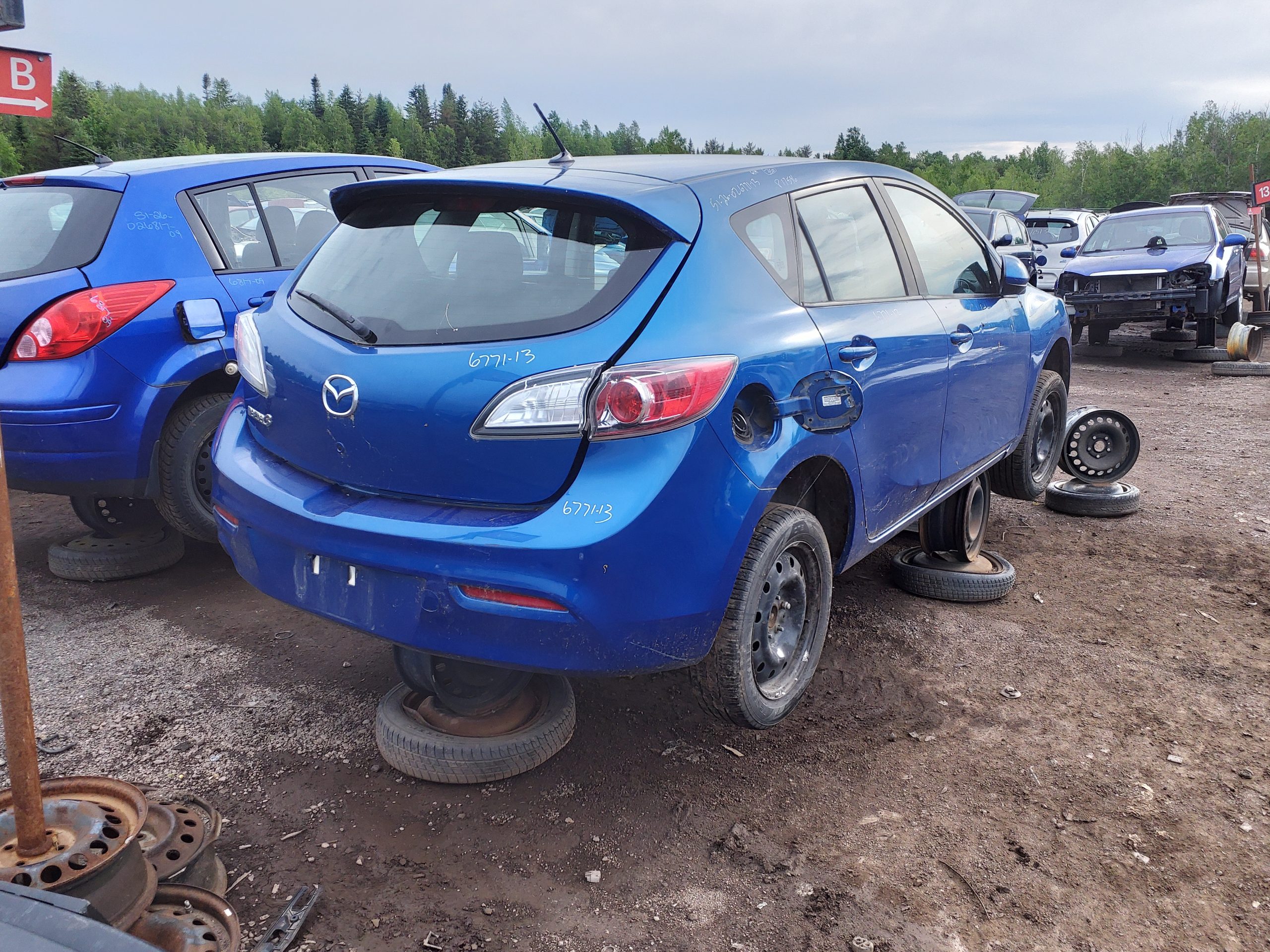 MAZDA MAZDA3 2013