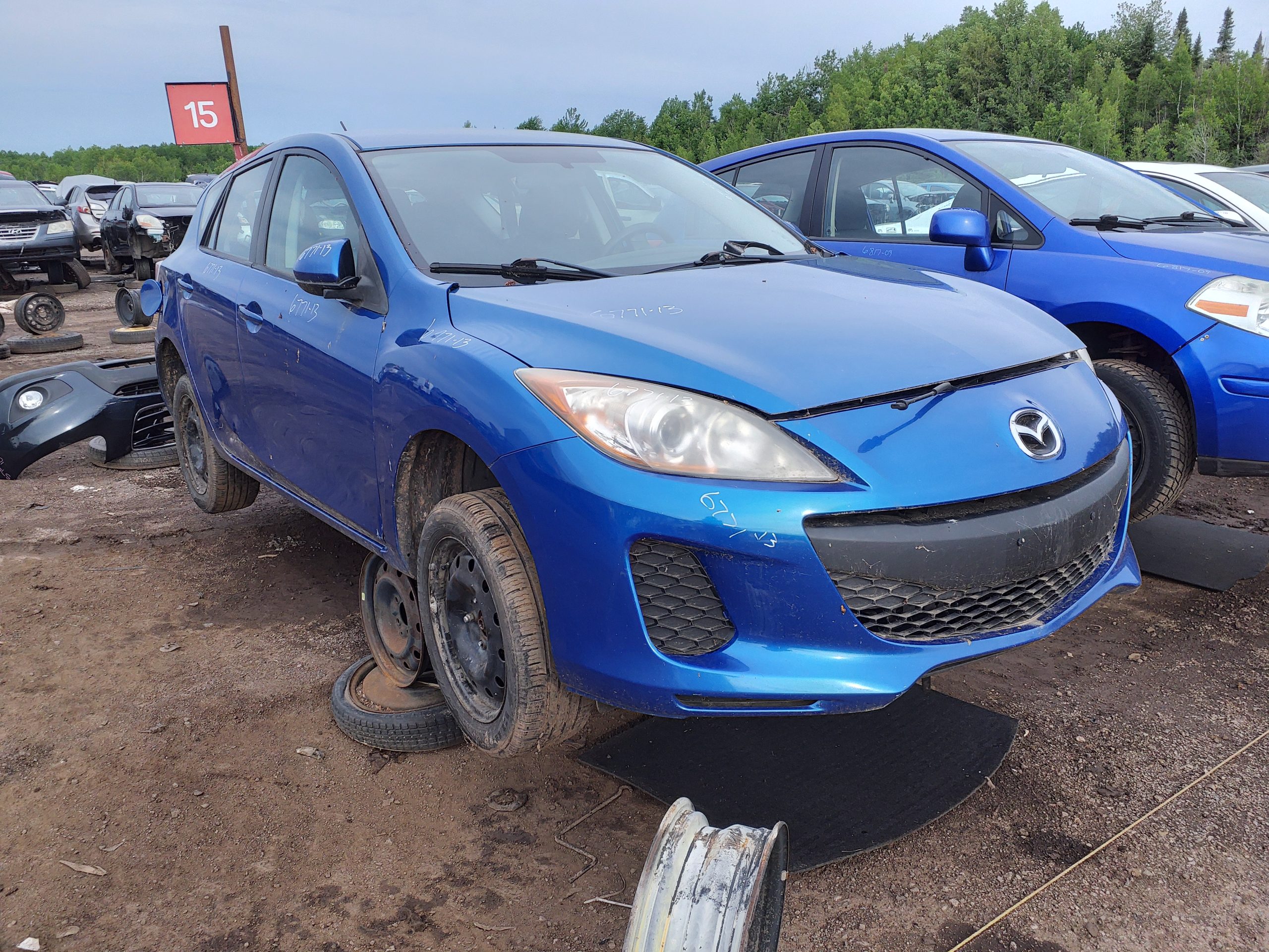MAZDA MAZDA3 2013
