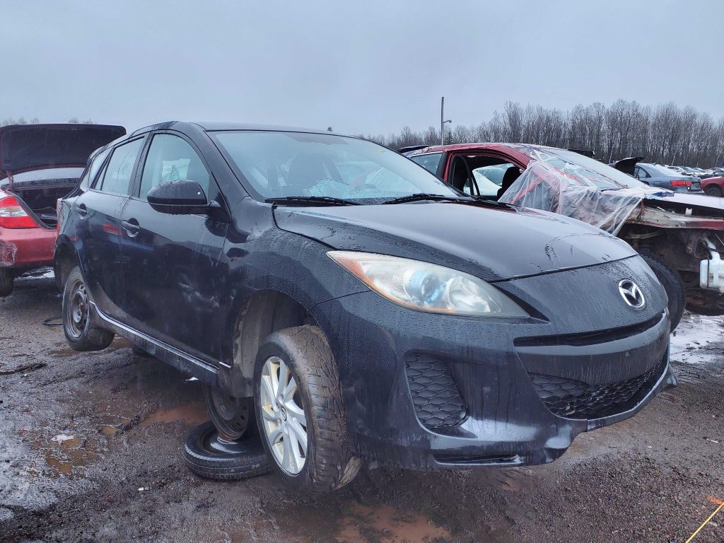 MAZDA MAZDA3 2013