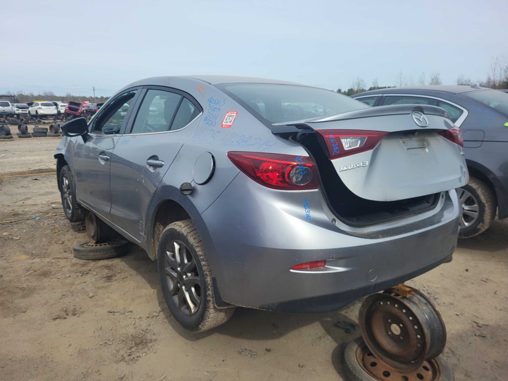 MAZDA MAZDA3 2014