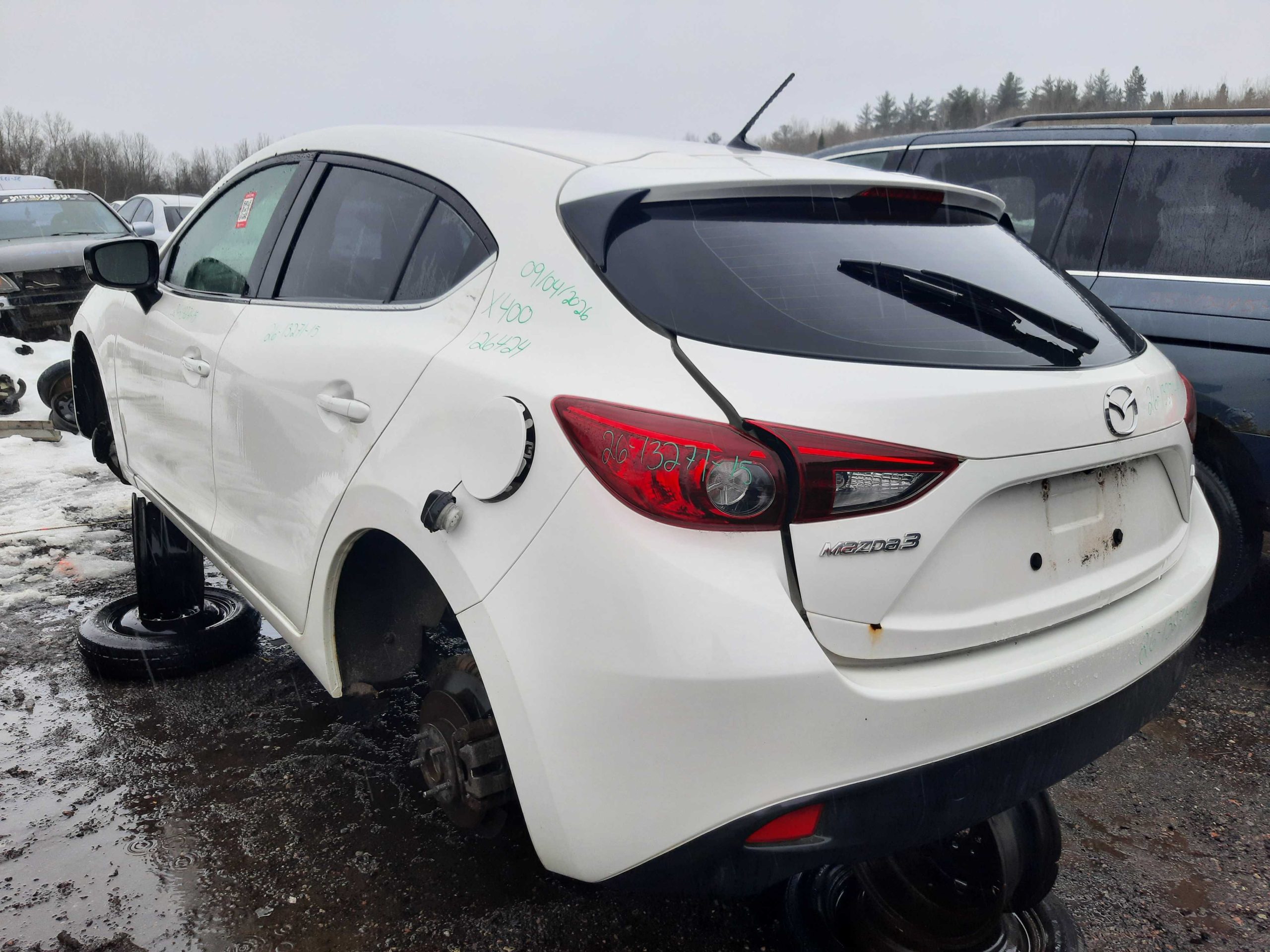 MAZDA MAZDA3 2015