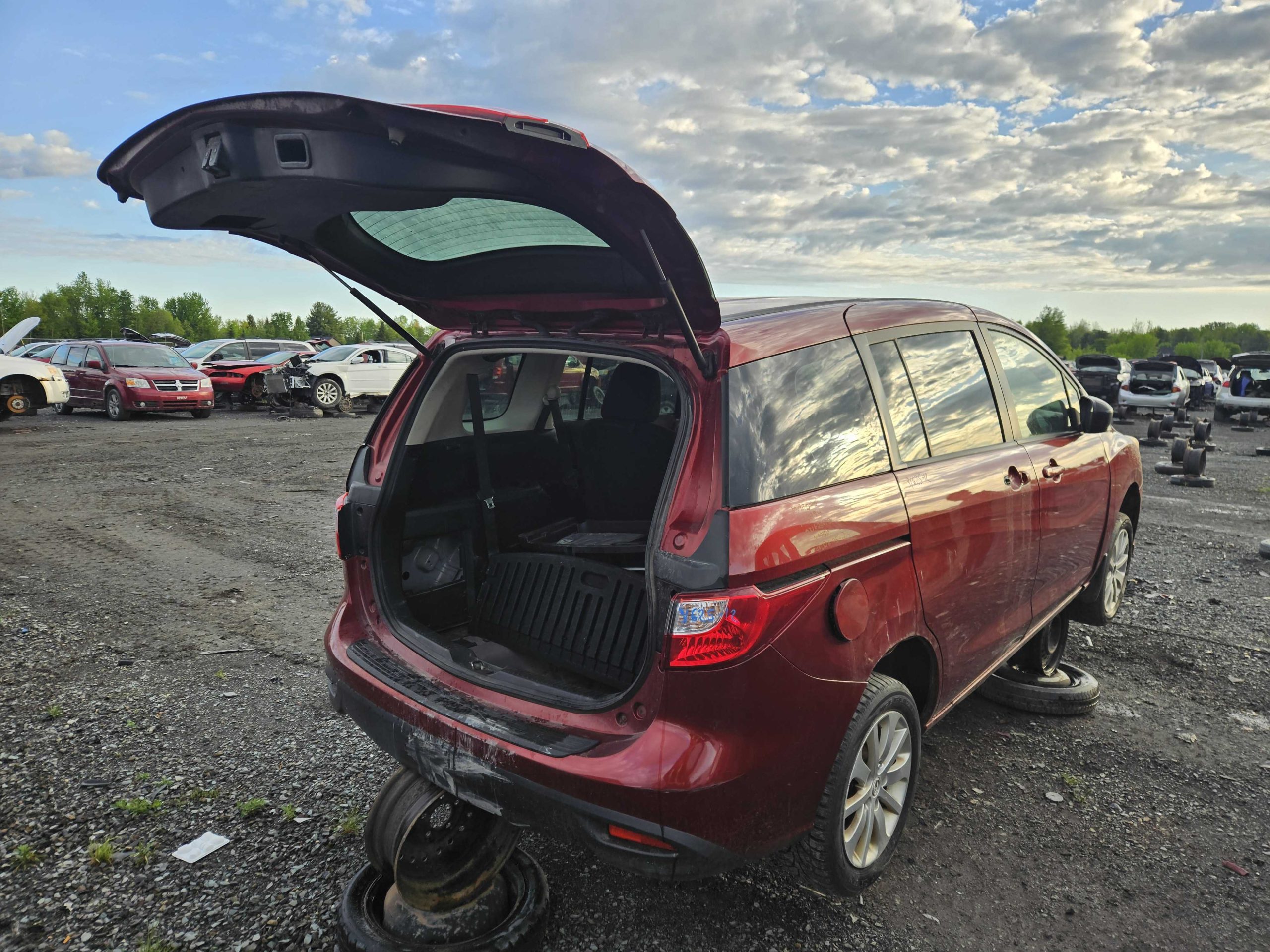 MAZDA MAZDA5 2012
