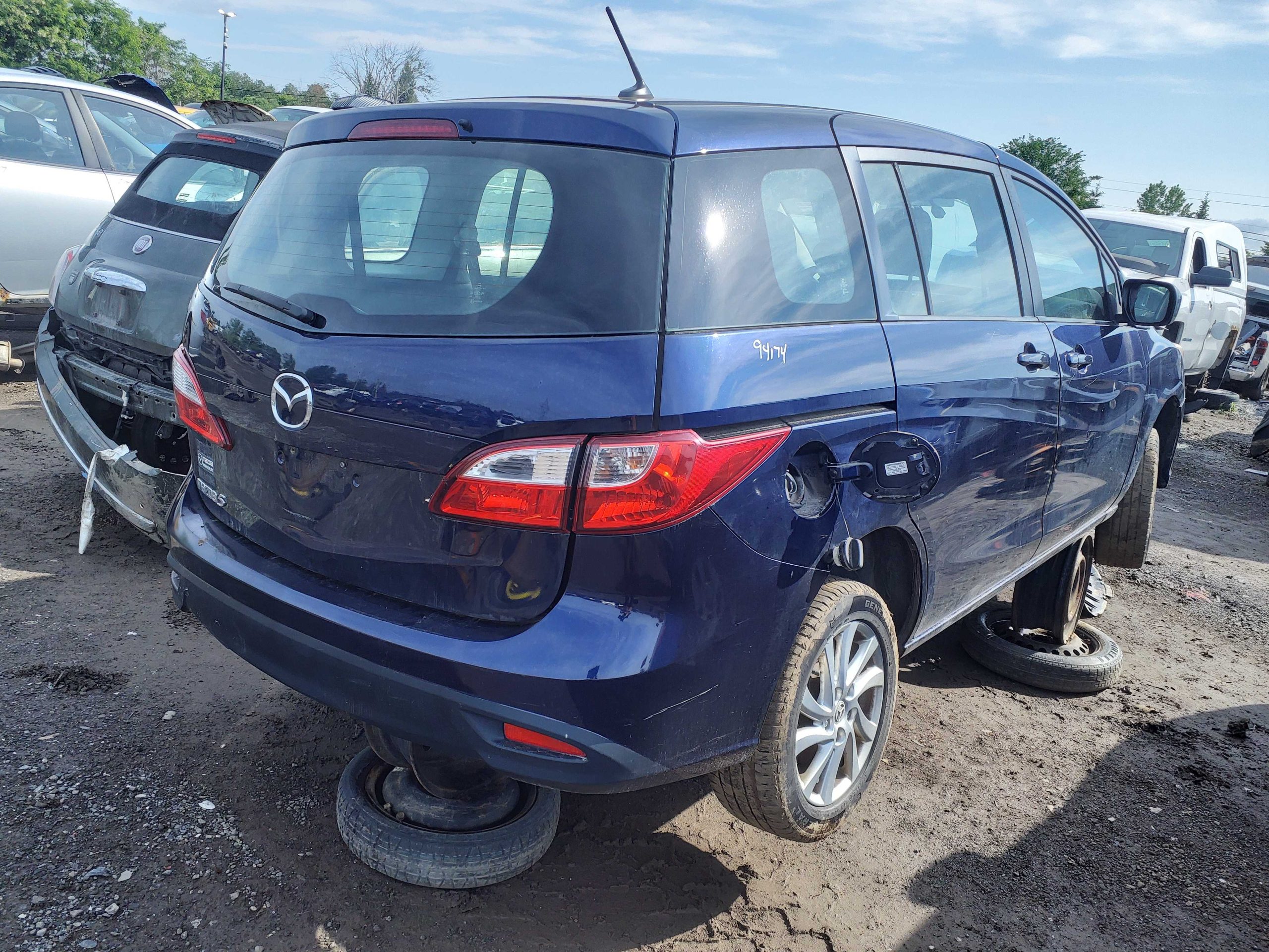 MAZDA MAZDA5 2012