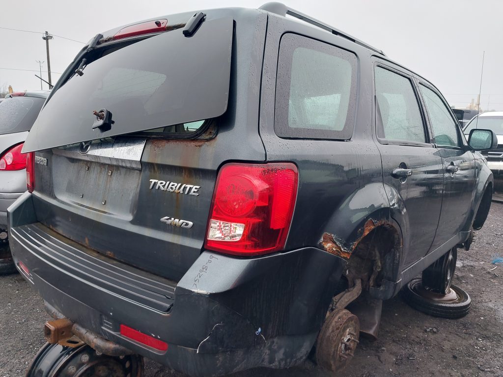 MAZDA TRIBUTE 2009