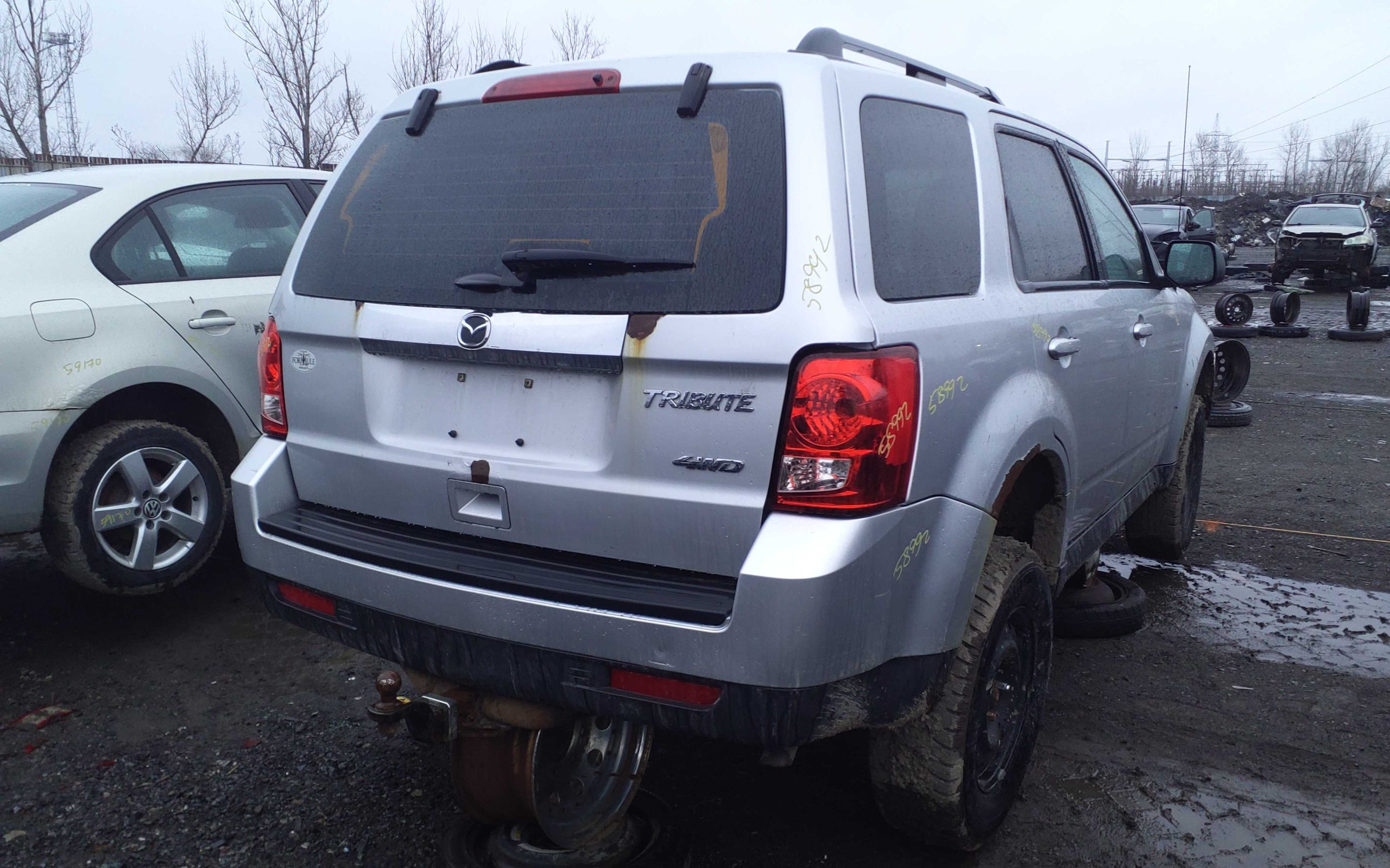MAZDA TRIBUTE 2011
