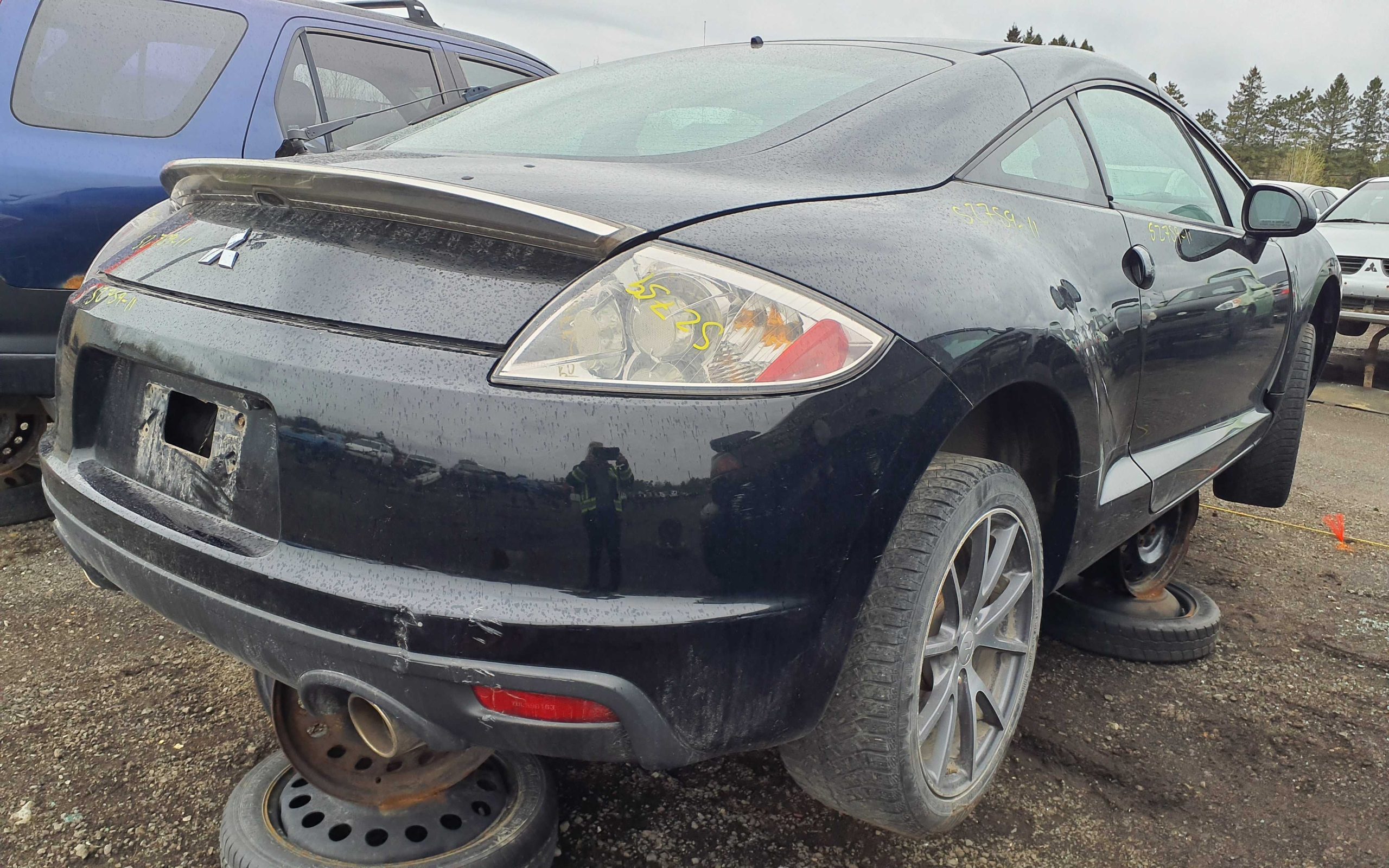 MITSUBISHI ECLIPSE 2011