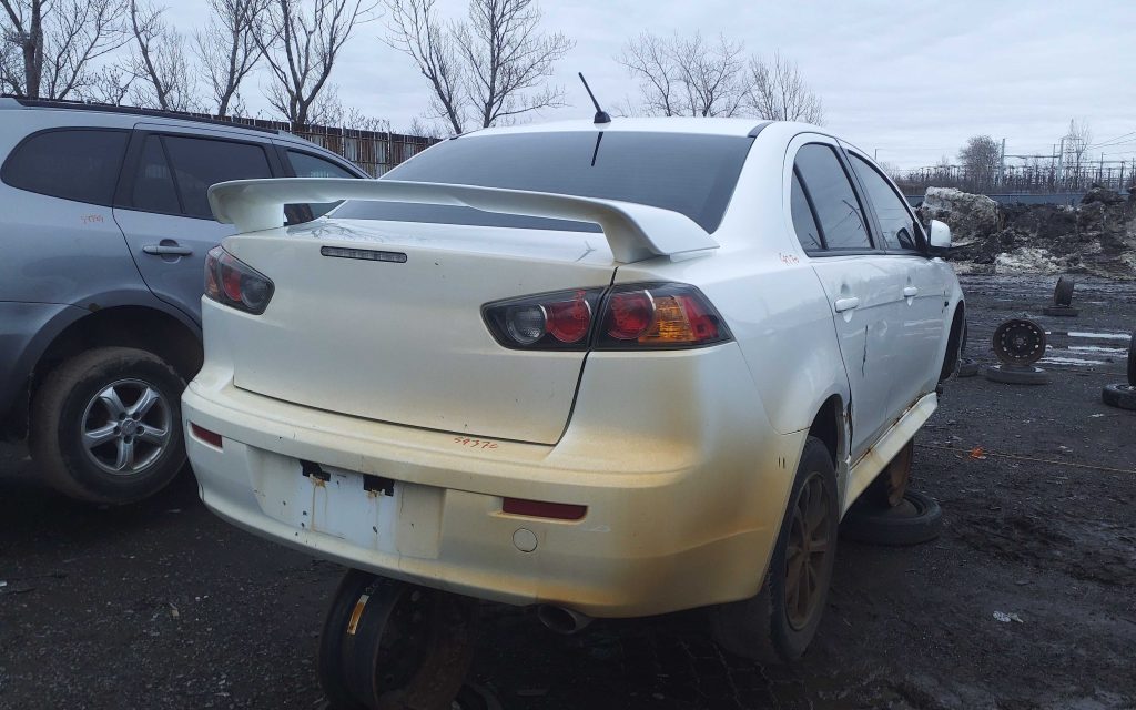 MITSUBISHI LANCER 2010