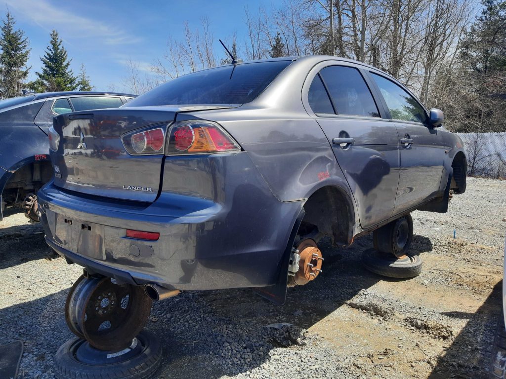 MITSUBISHI LANCER 2010