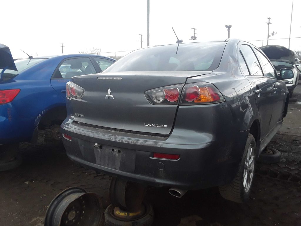 MITSUBISHI LANCER 2010
