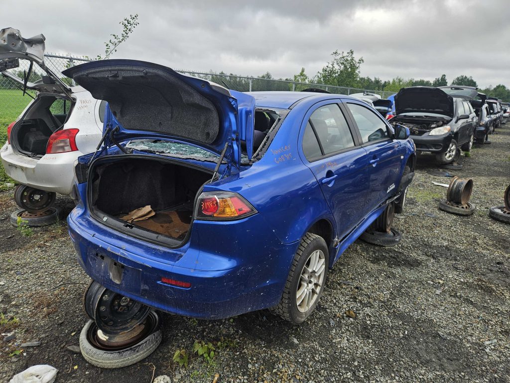 MITSUBISHI LANCER 2010