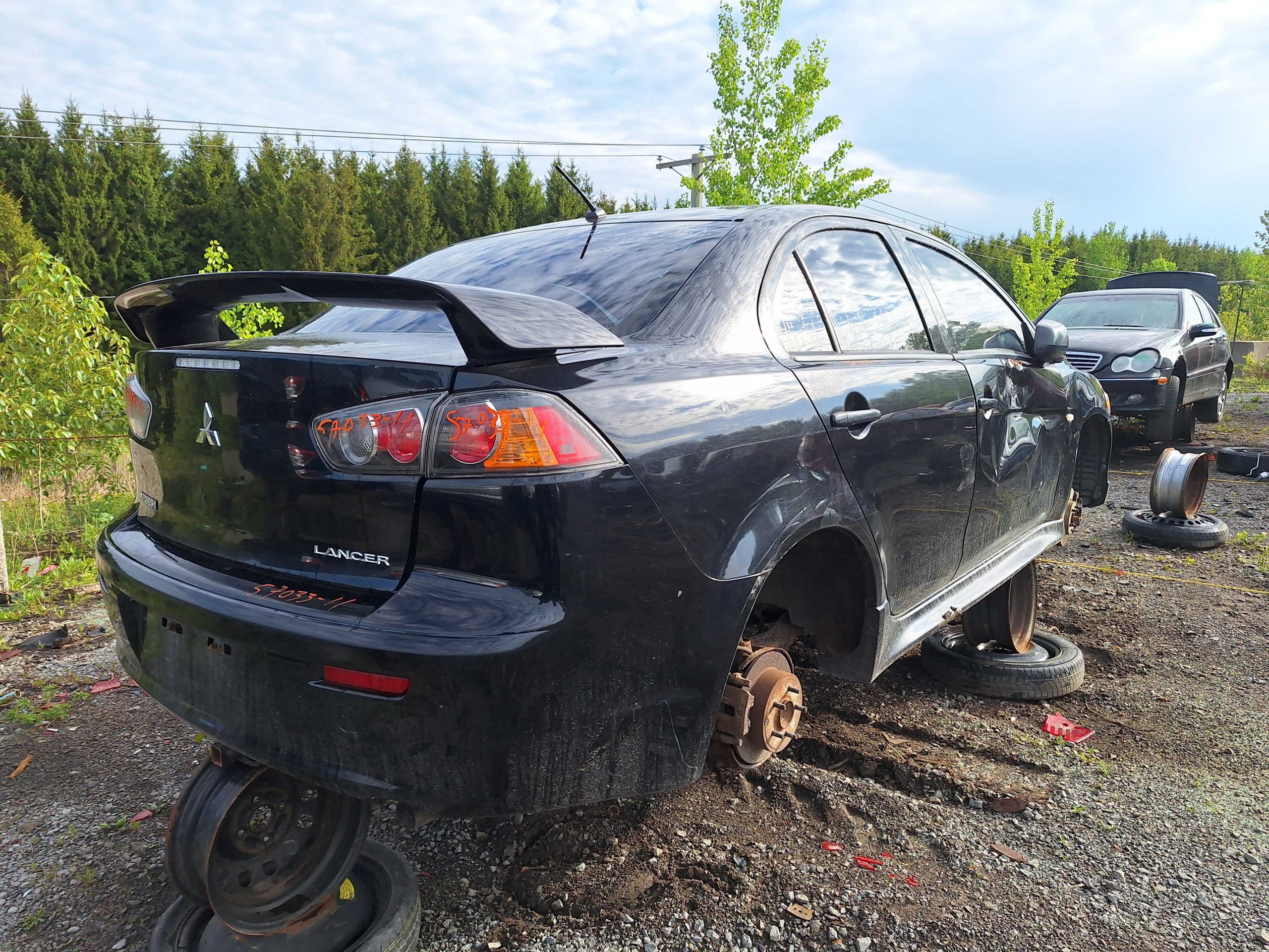 MITSUBISHI LANCER 2011
