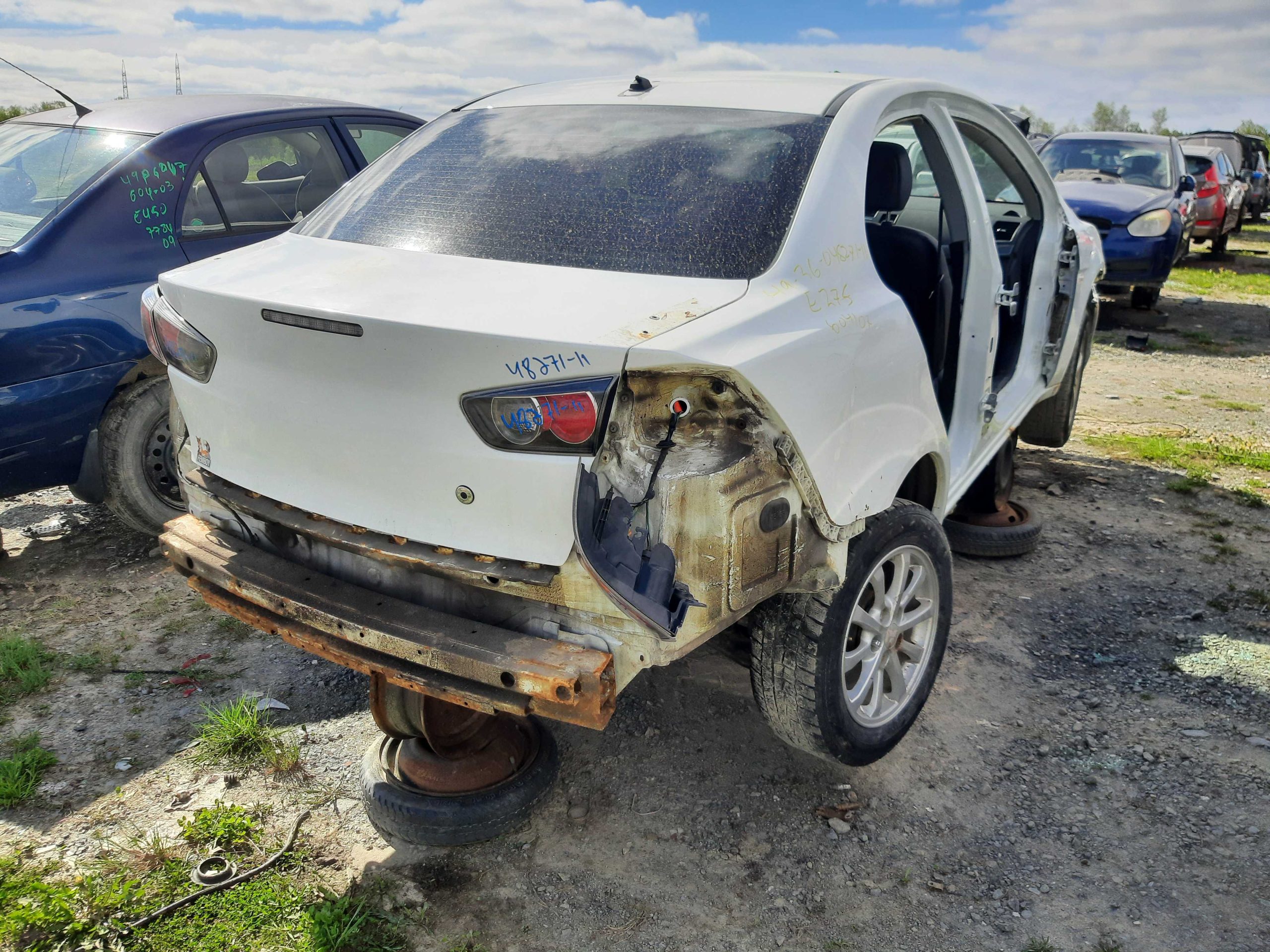 MITSUBISHI LANCER 2011
