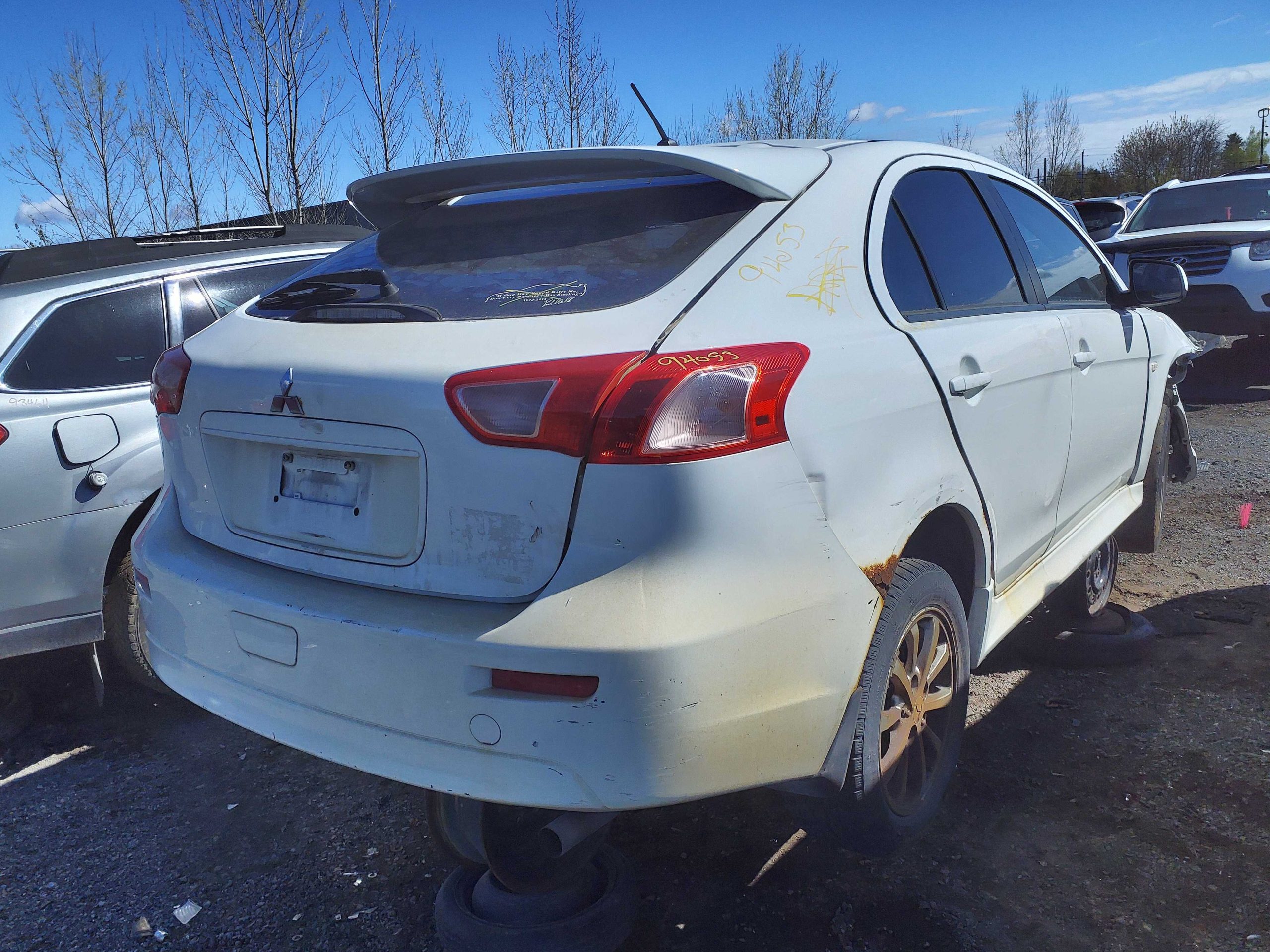 MITSUBISHI LANCER 2011