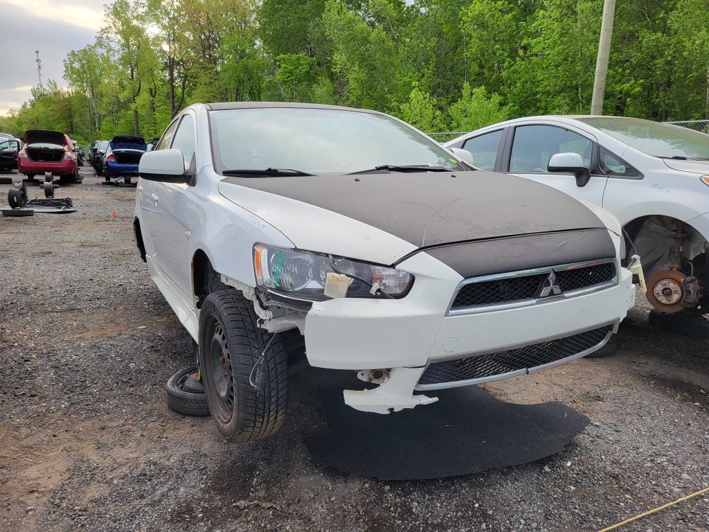 MITSUBISHI LANCER 2014
