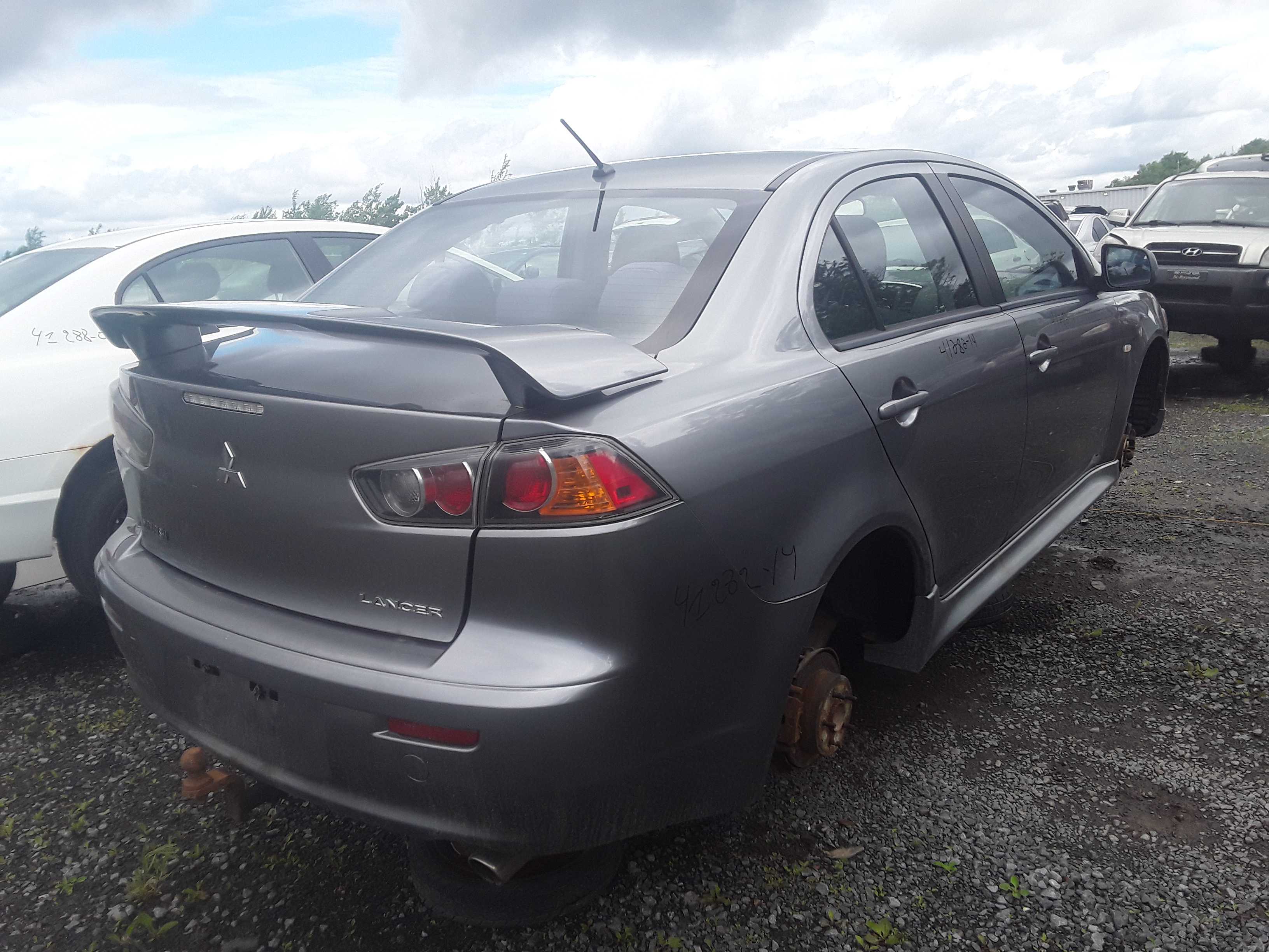 MITSUBISHI LANCER 2014