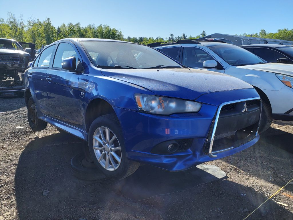 MITSUBISHI LANCER 2015