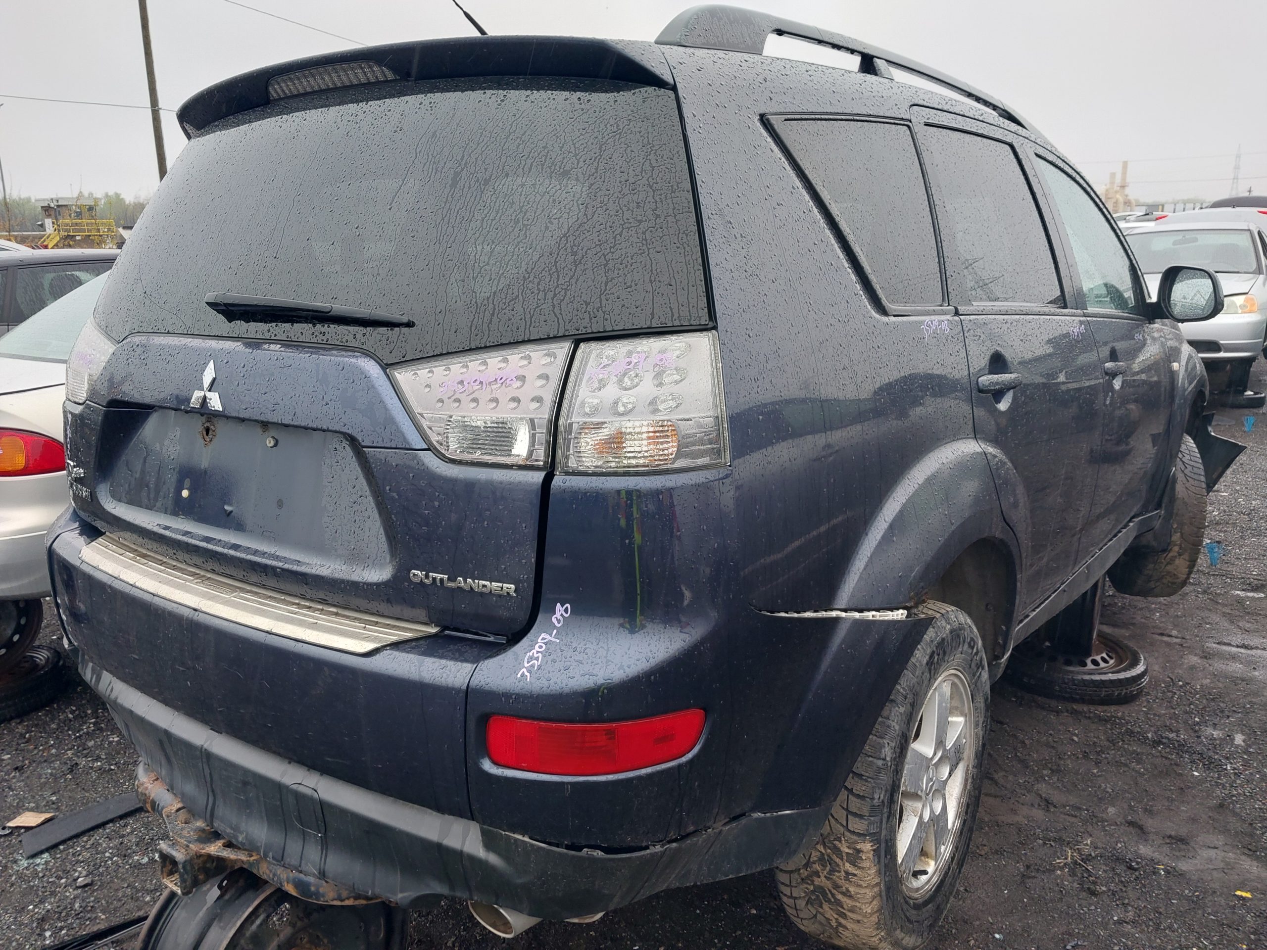 MITSUBISHI OUTLANDER 2008