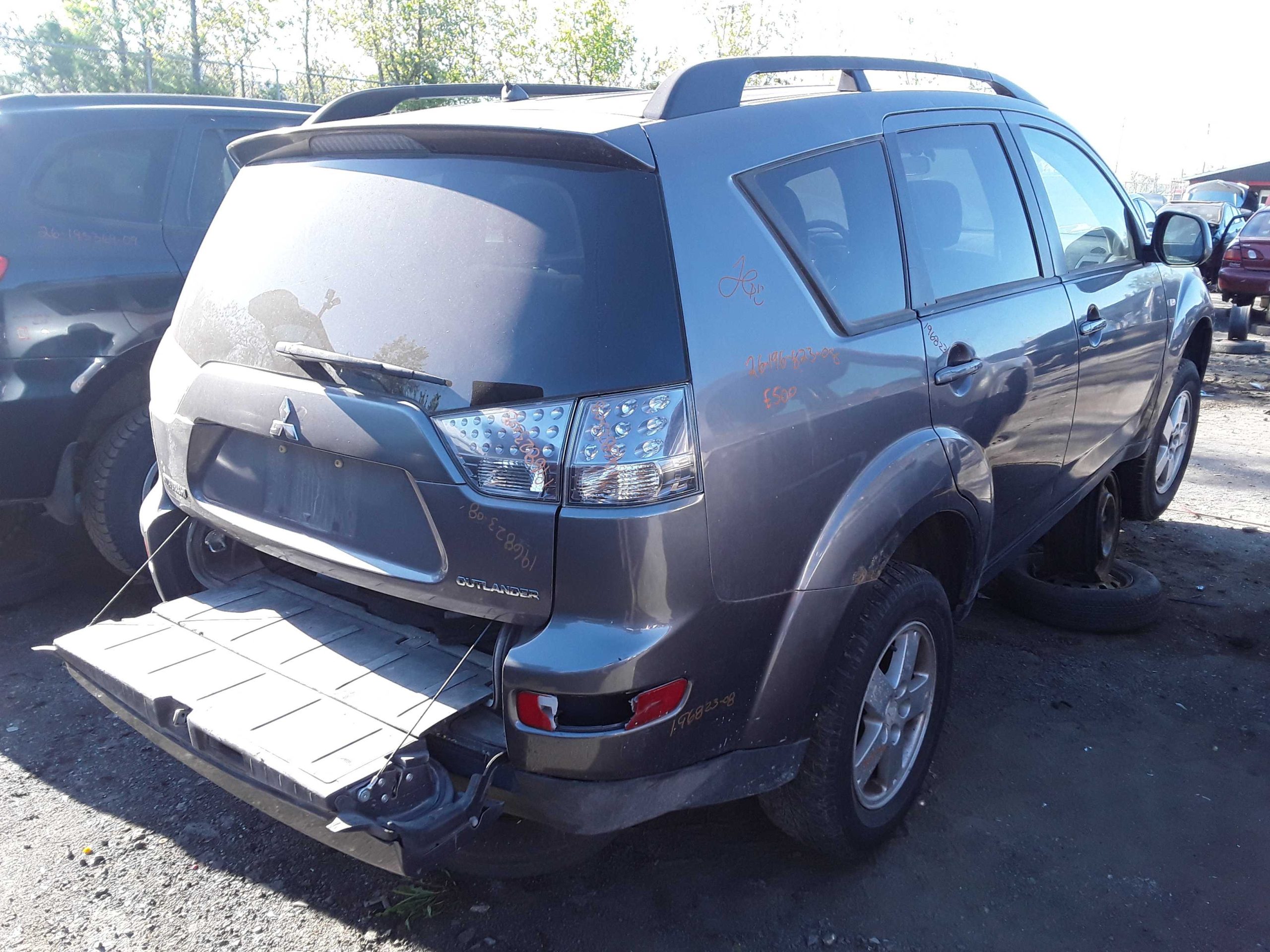 MITSUBISHI OUTLANDER 2008