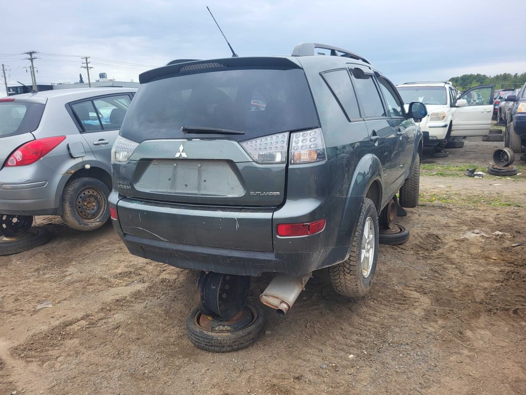 MITSUBISHI OUTLANDER 2009
