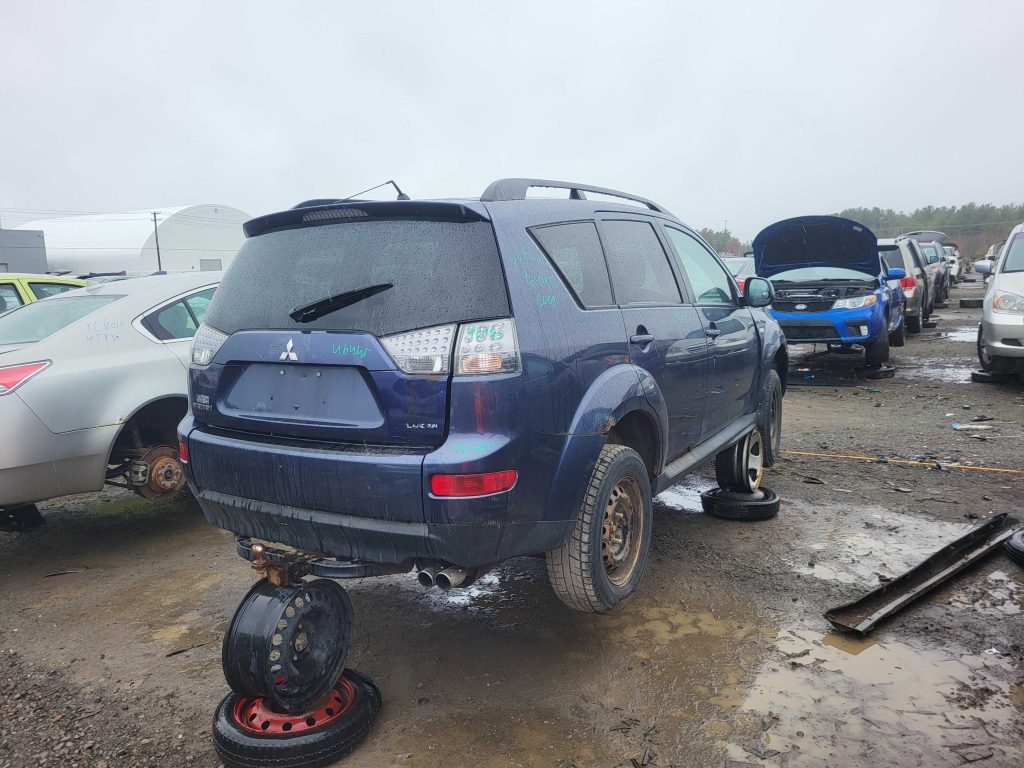 MITSUBISHI OUTLANDER 2009