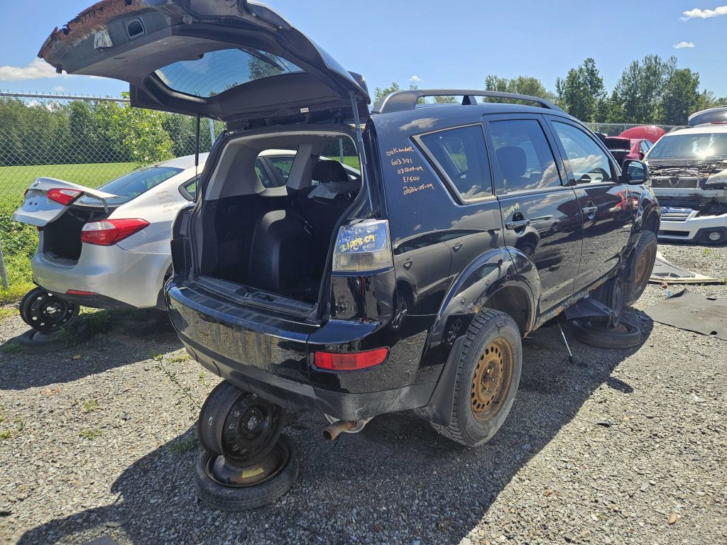 MITSUBISHI OUTLANDER 2009