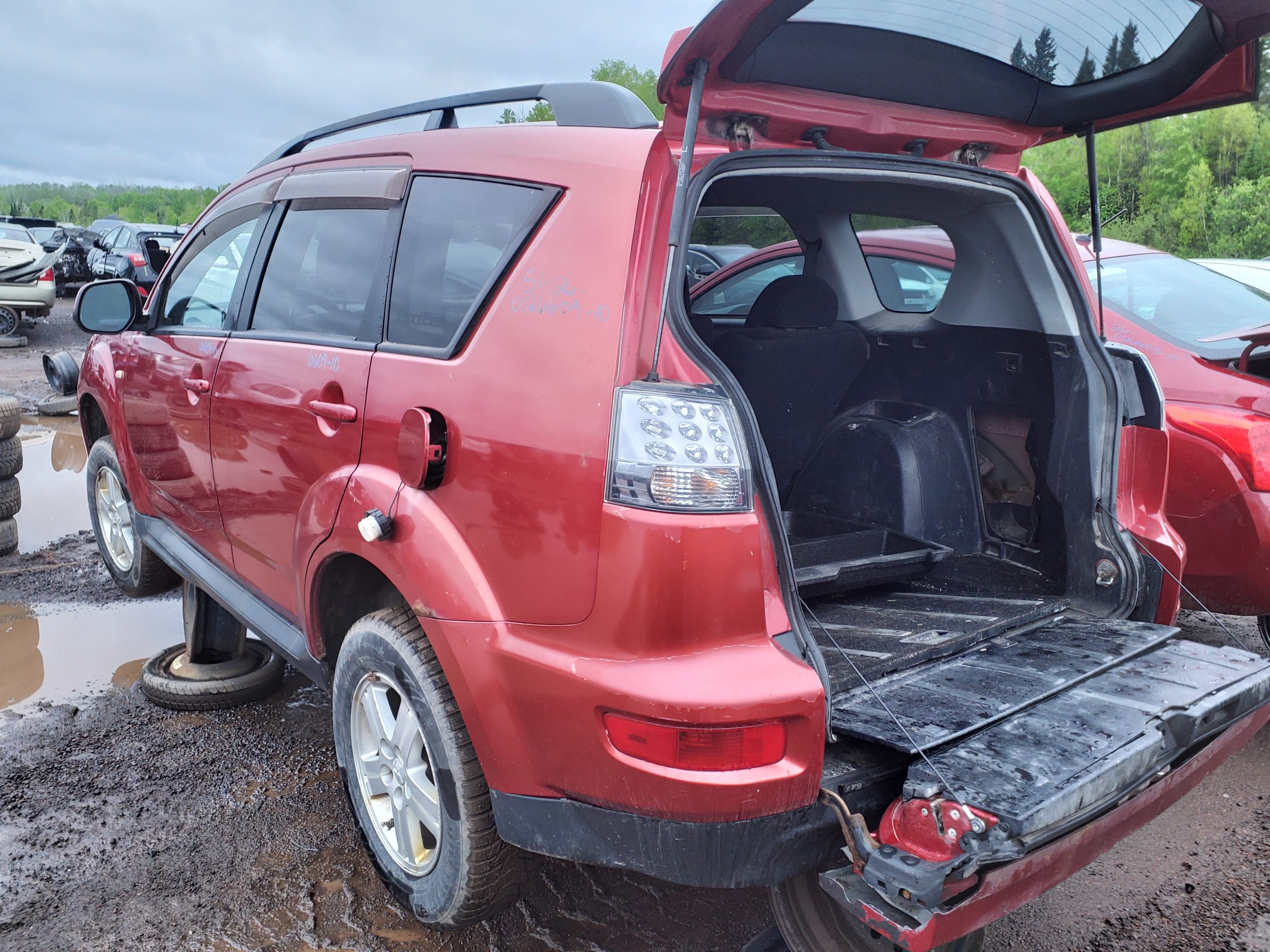 MITSUBISHI OUTLANDER 2010