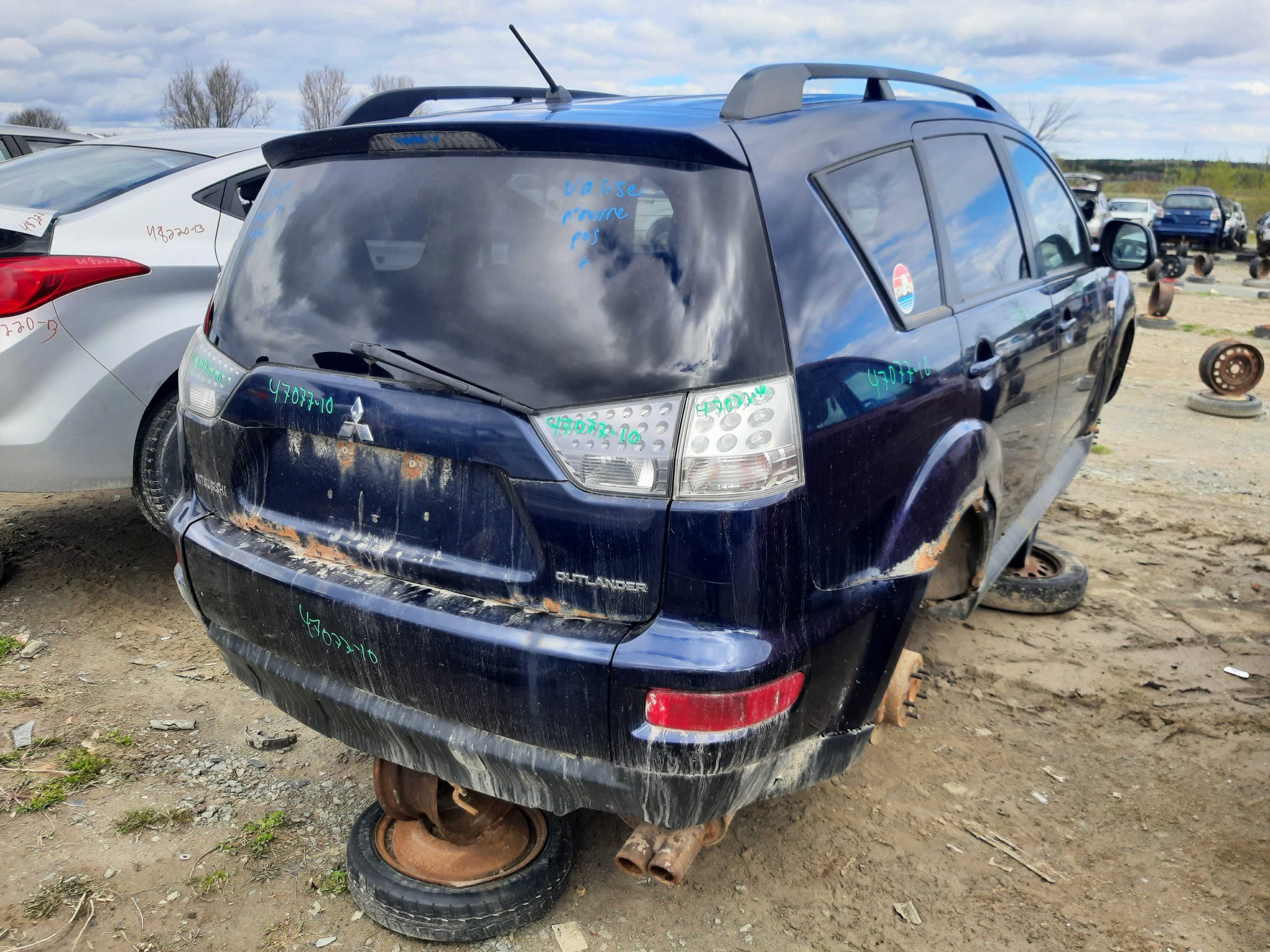 MITSUBISHI OUTLANDER 2010