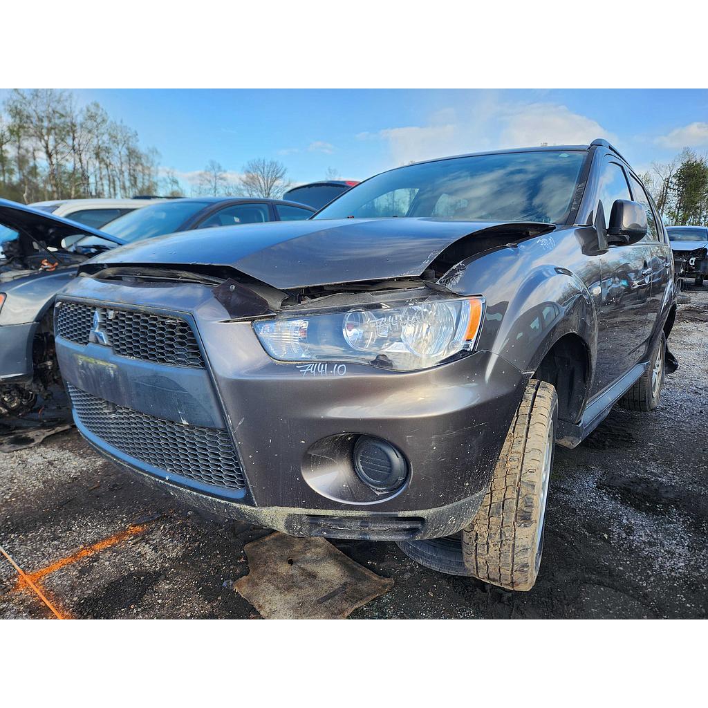 MITSUBISHI OUTLANDER 2010