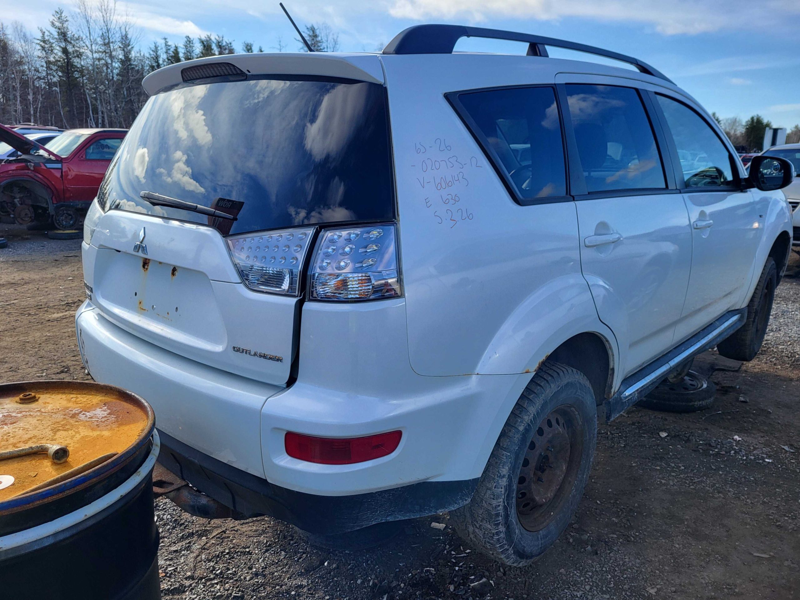 MITSUBISHI OUTLANDER 2012