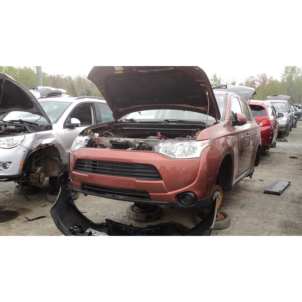 MITSUBISHI OUTLANDER 2014