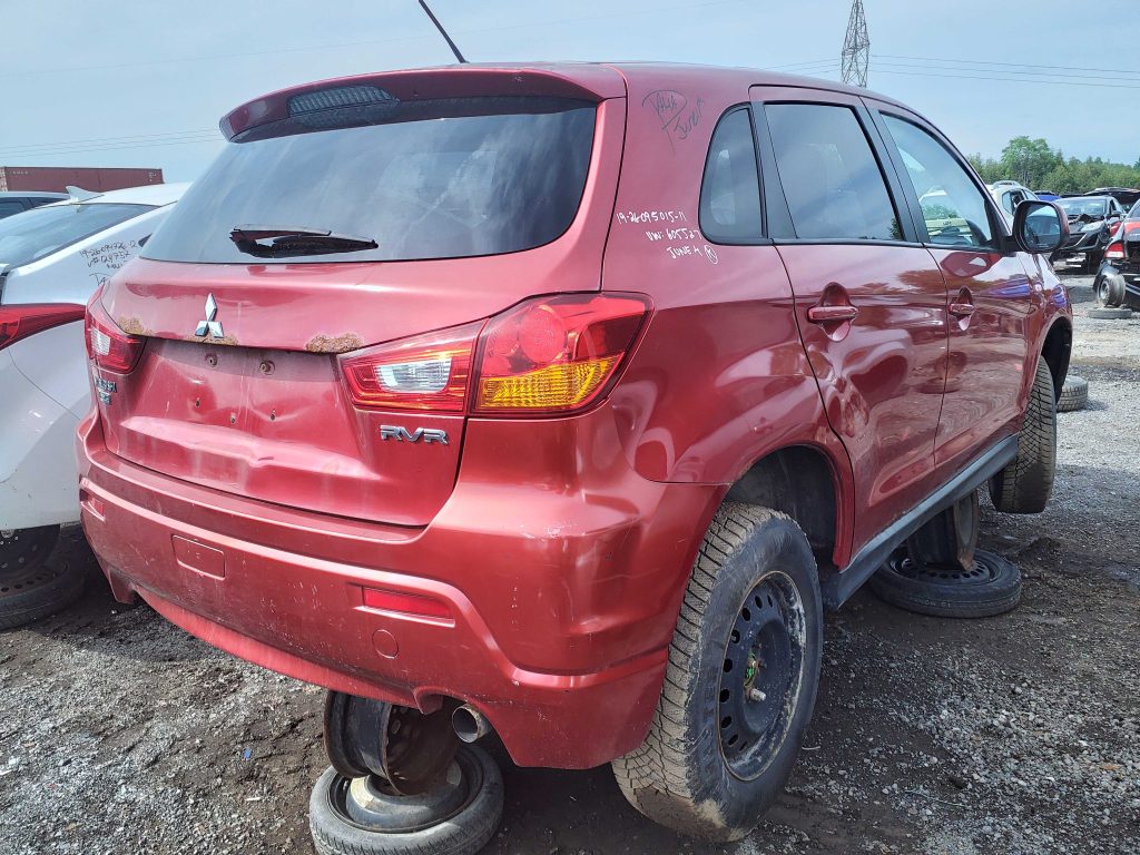 MITSUBISHI RVR 2011