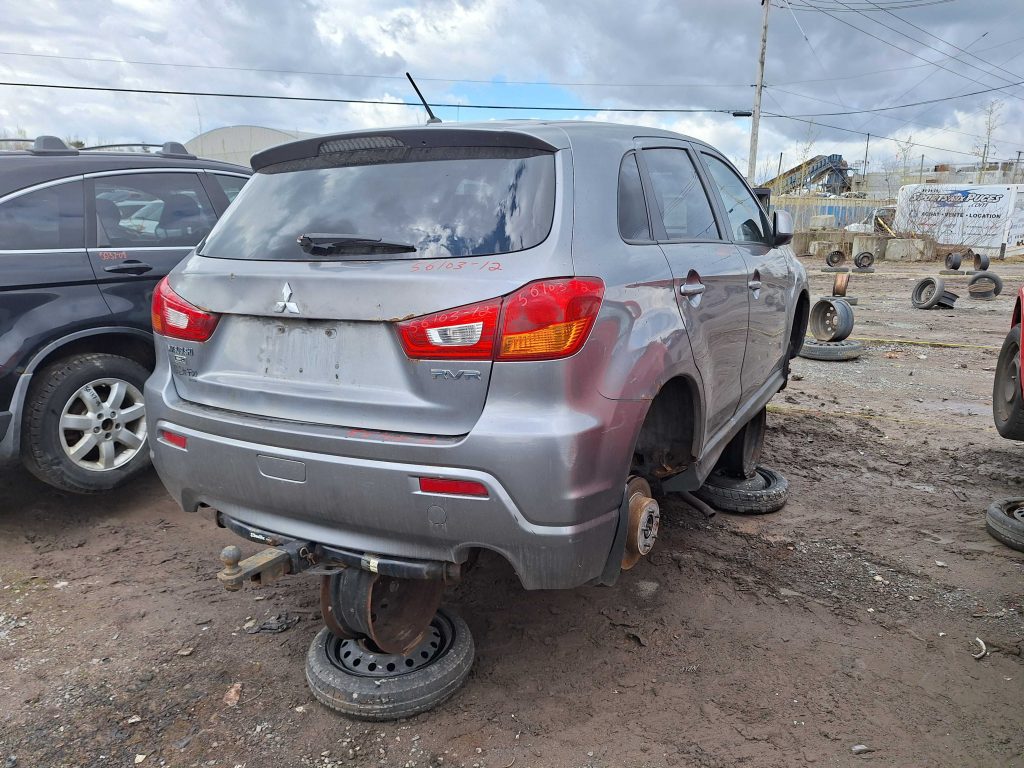 MITSUBISHI RVR 2012