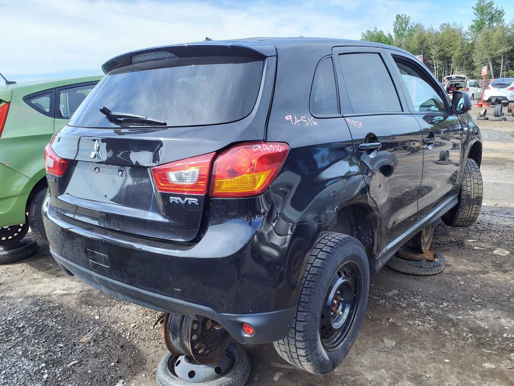 MITSUBISHI RVR 2013