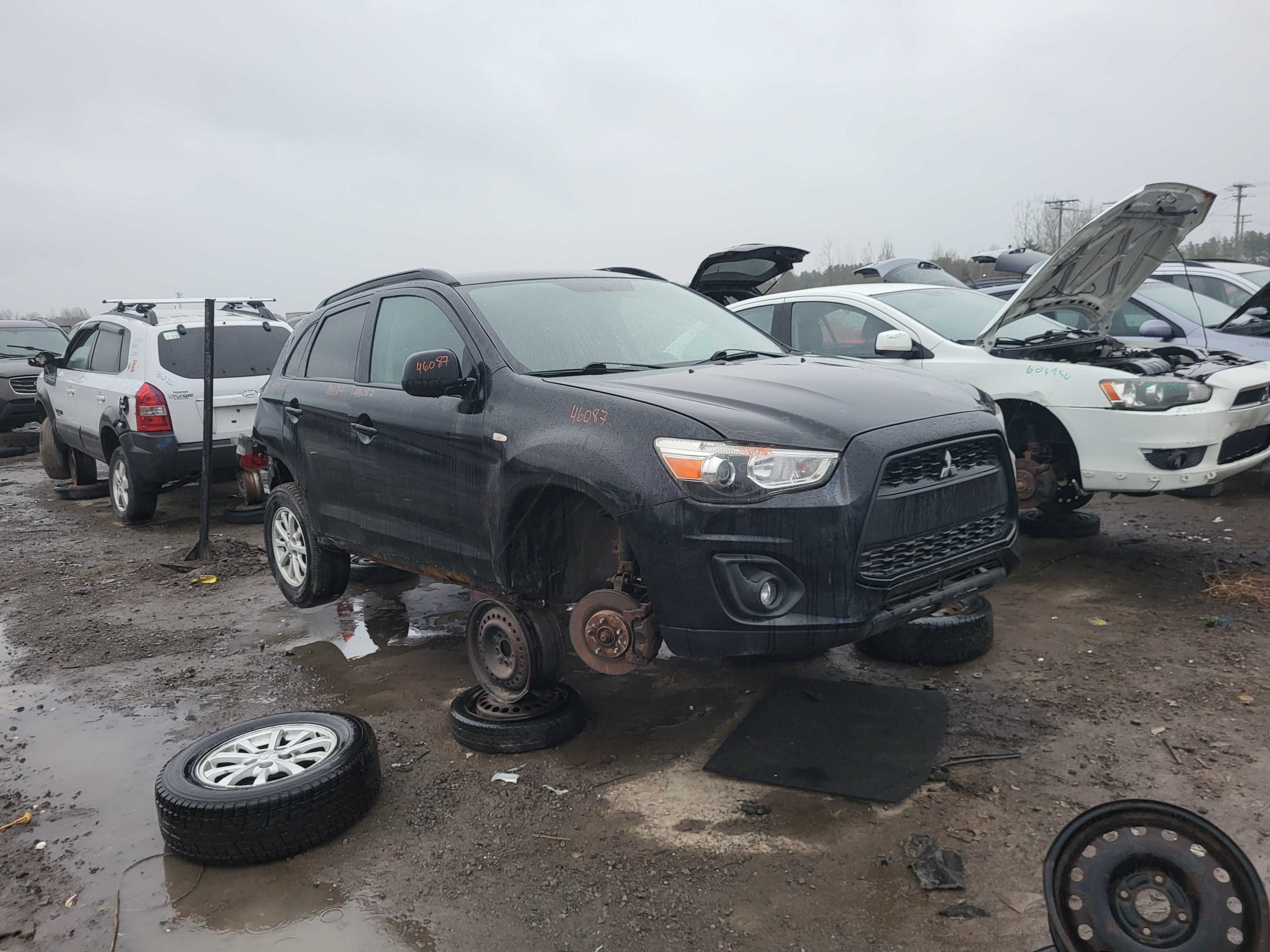 MITSUBISHI RVR 2013