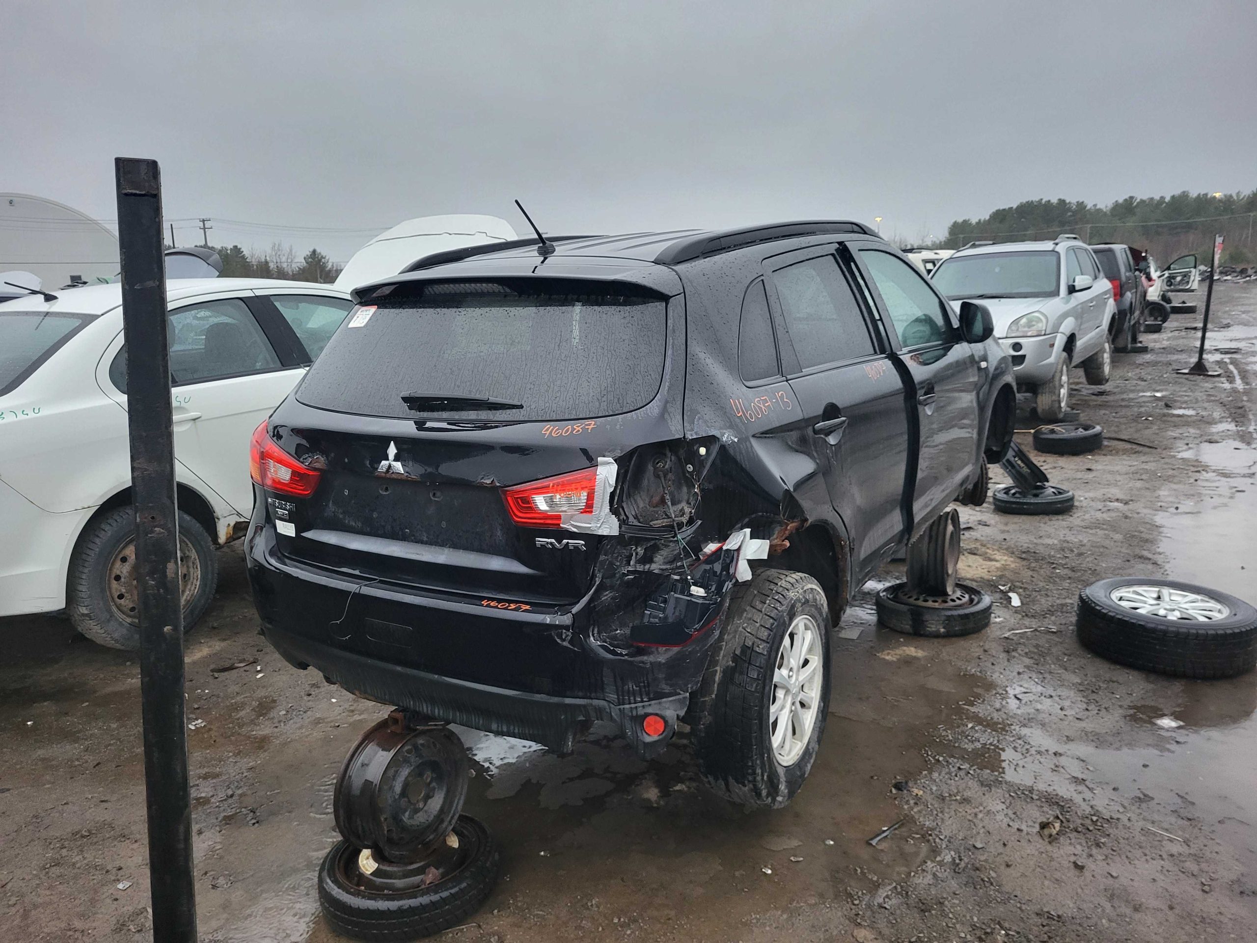 MITSUBISHI RVR 2013