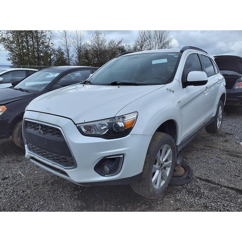 MITSUBISHI RVR 2015