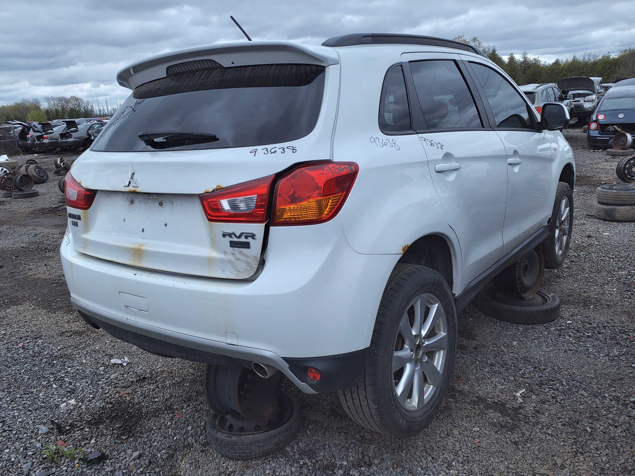 MITSUBISHI RVR 2015