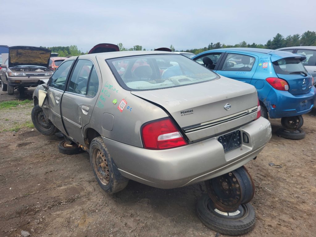 NISSAN ALTIMA 2001