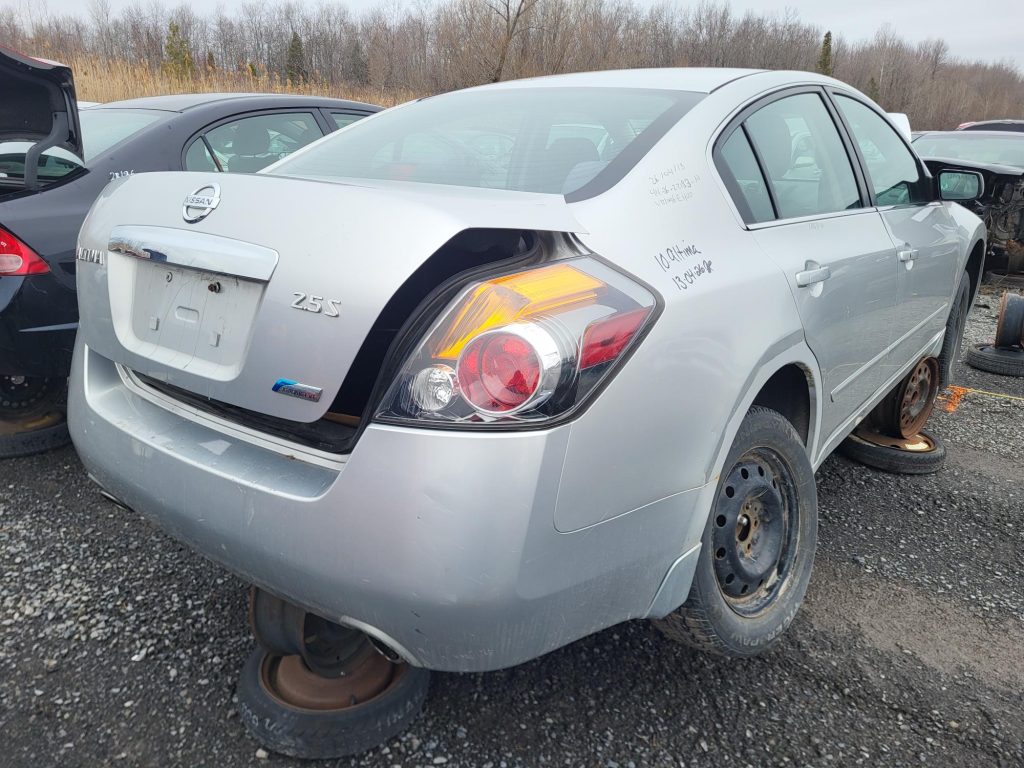 NISSAN ALTIMA 2010