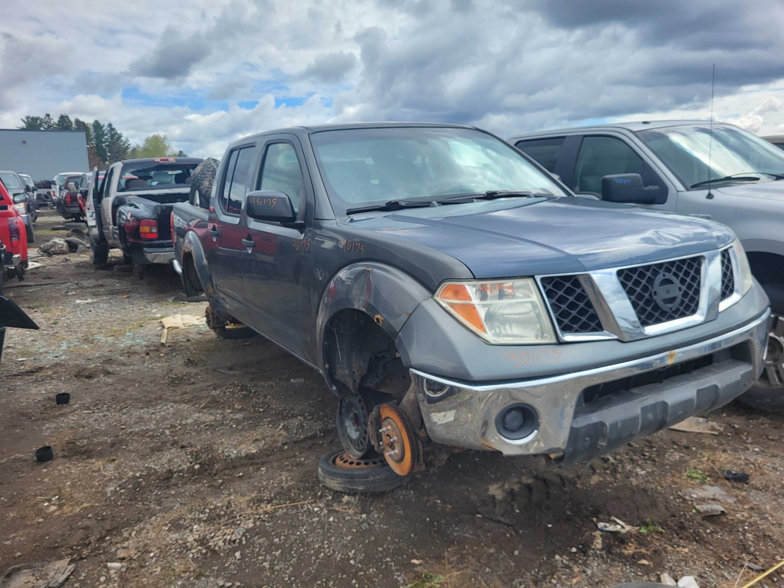 NISSAN FRONTIER 2005