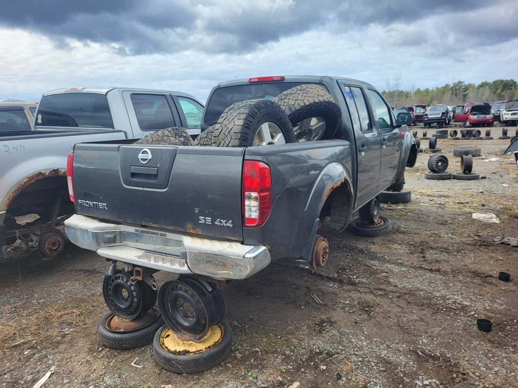 NISSAN FRONTIER 2005