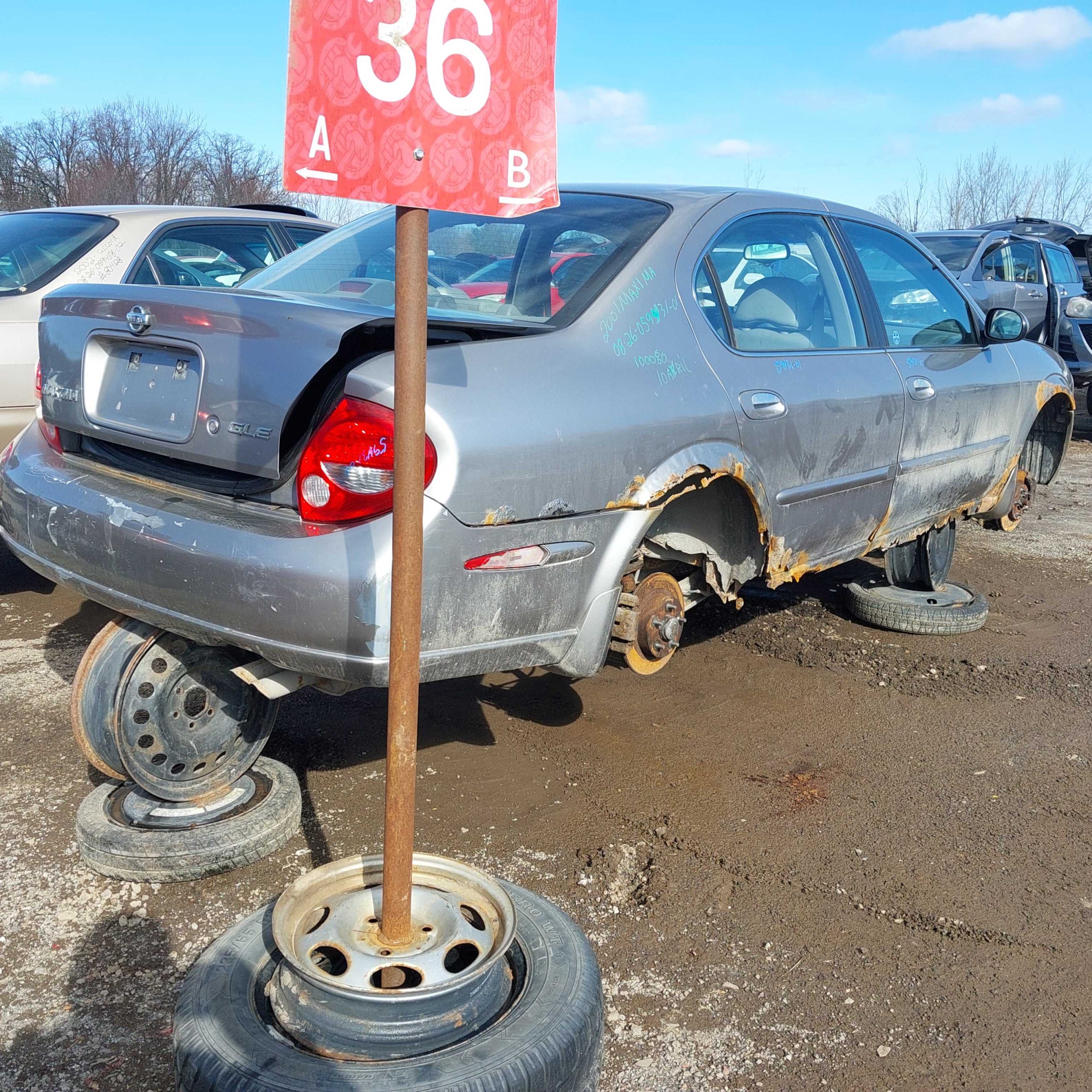 NISSAN MAXIMA 2001
