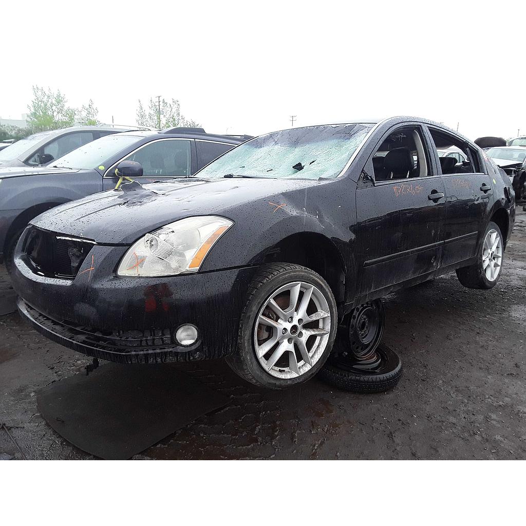 NISSAN MAXIMA 2004